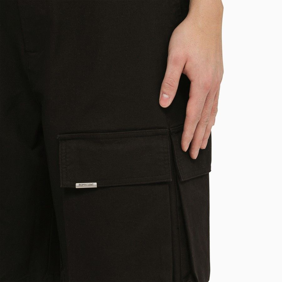o1d2blof0524 Shorts in Black