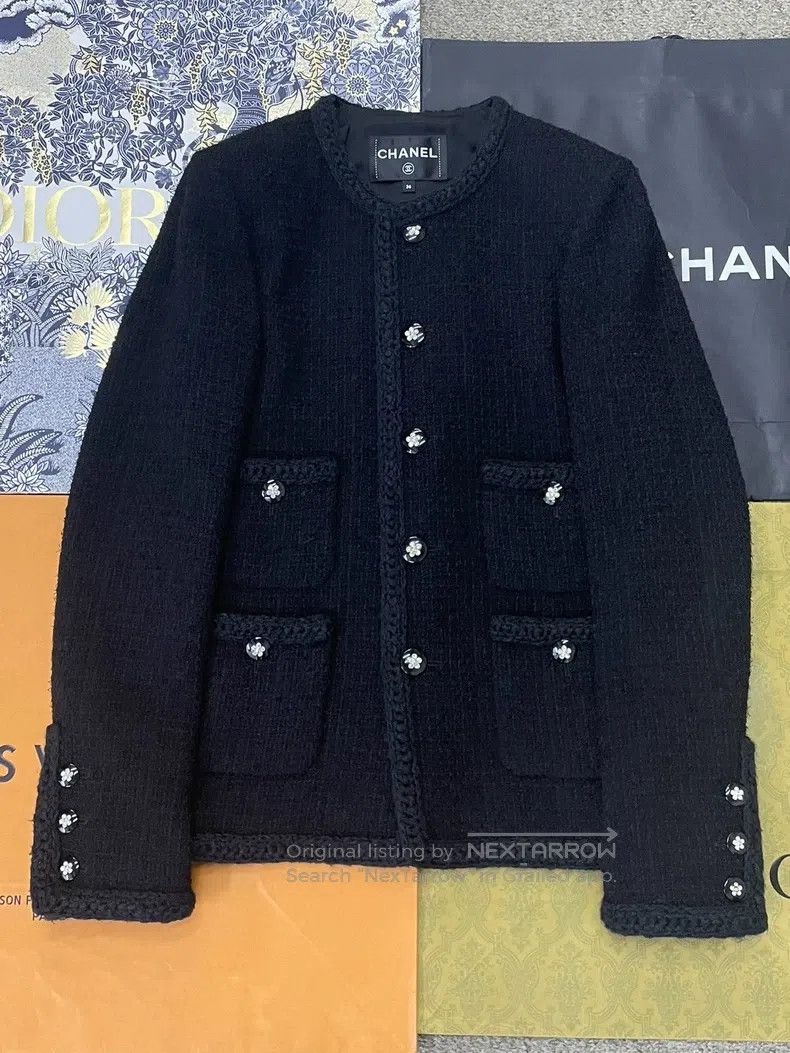 Chanel Chanel 23K black diamond button four-pocket jacket Size XS / US 0-2 / IT 36-38 - 1 Thumbnail