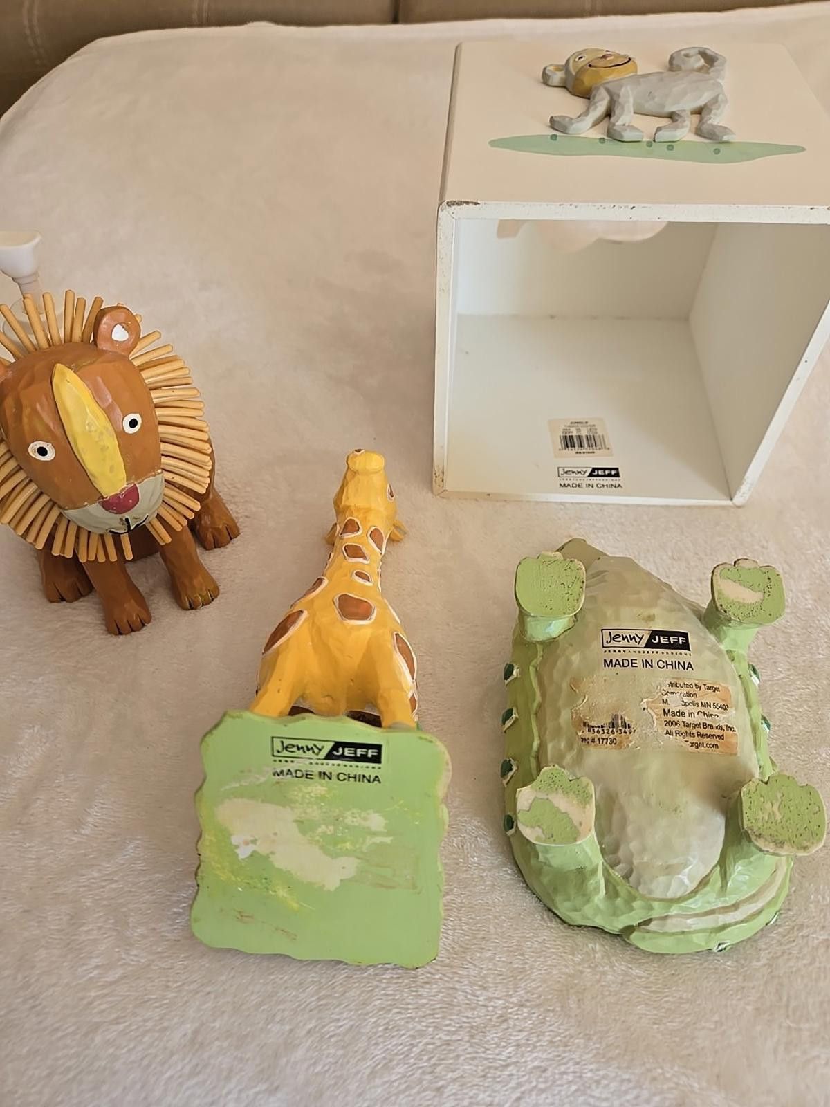 Jeff Hamilton Vtg Jenny Jeff Safari Zoo Bathroom Set, Tissue Box Soap Dish Size ONE SIZE - 5 Thumbnail