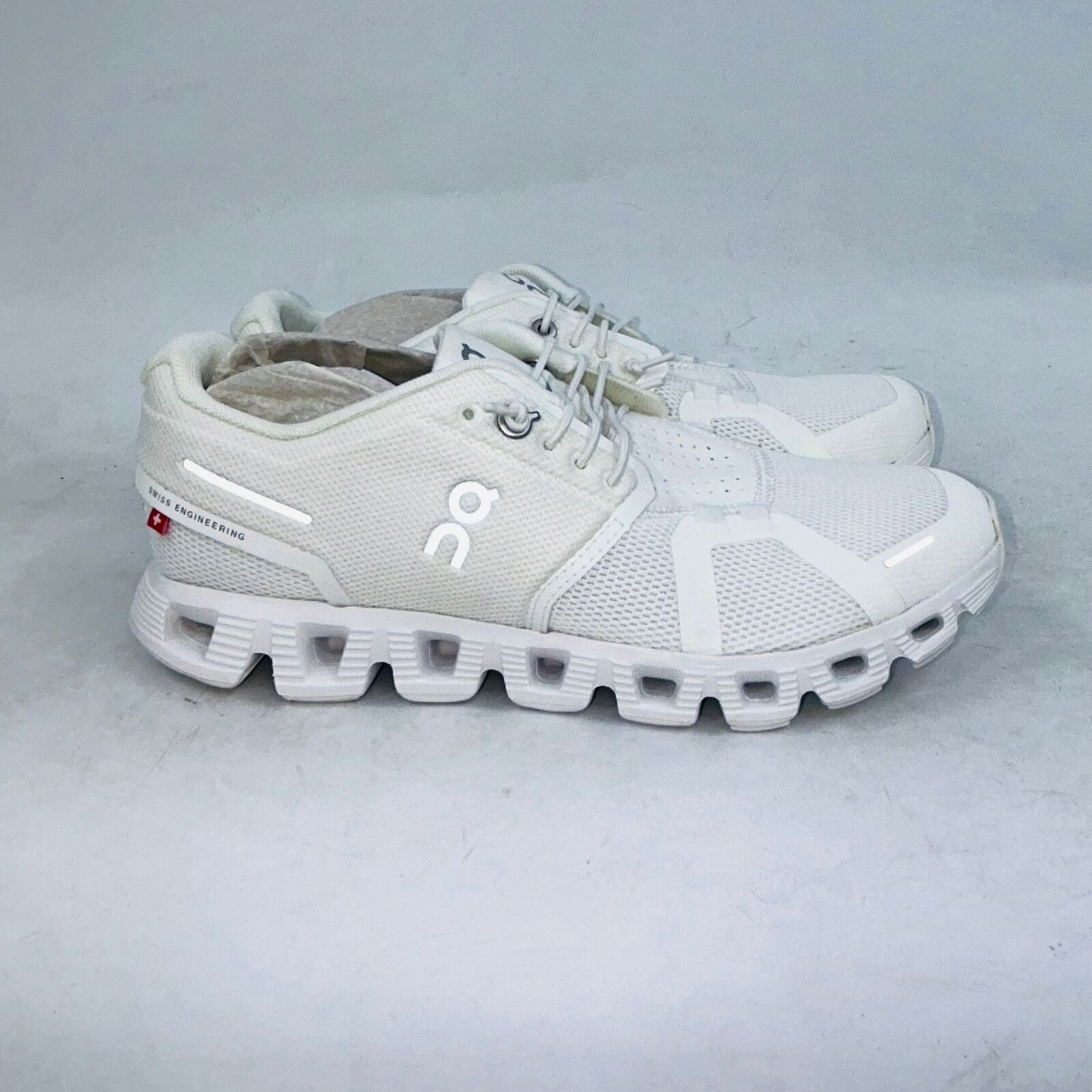 Cloud Kicker CLOUD 5 WOMENS UNDYEDWHITE LIGHTWEIGHT RUNNING SHOE SIZE 10B Size US 10 / IT 40 - 1 Thumbnail