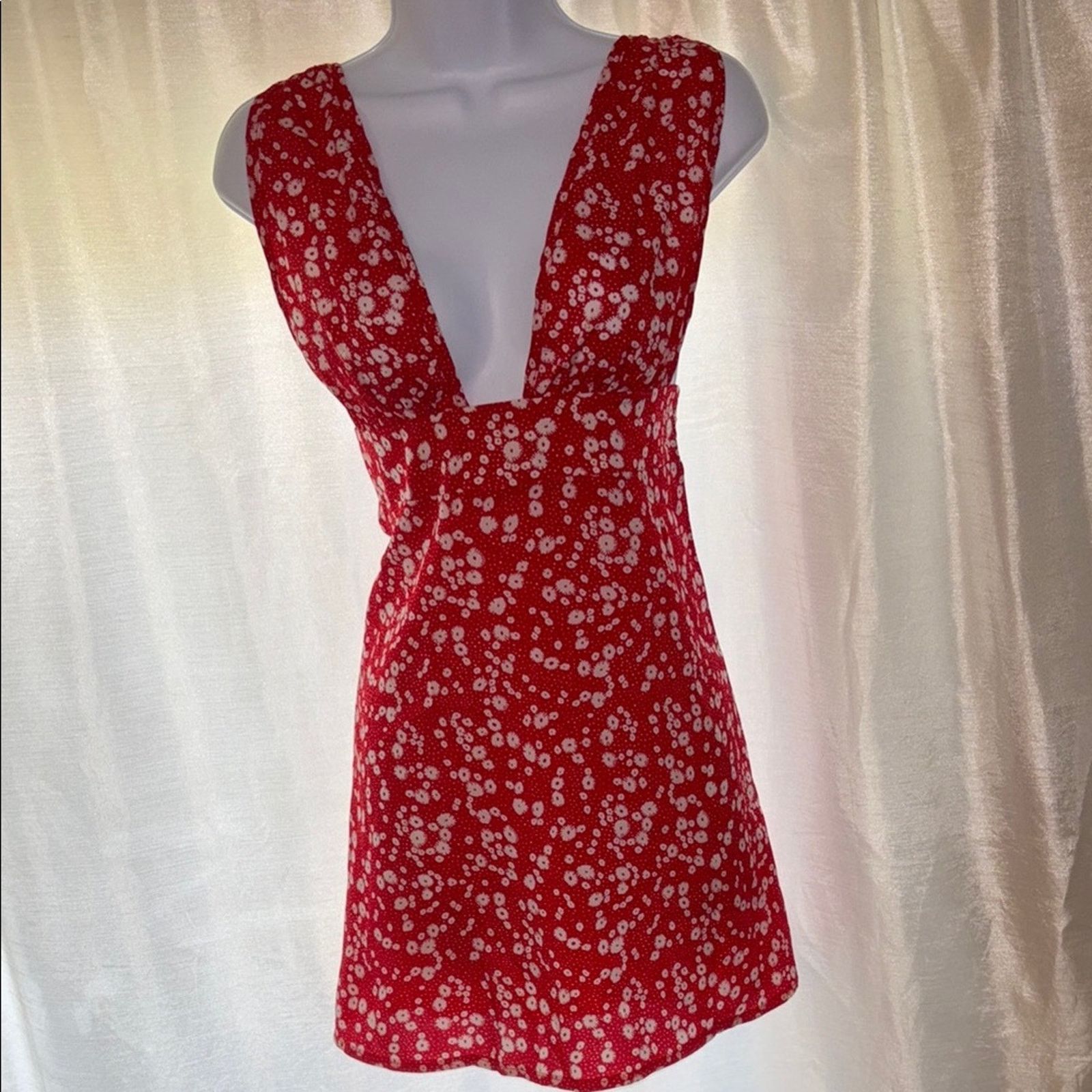 Shein SHEIN Red Floral Deep V-Neck Straps Mini Dress - Small Size S / US 4 / IT 40 - 2 Thumbnail
