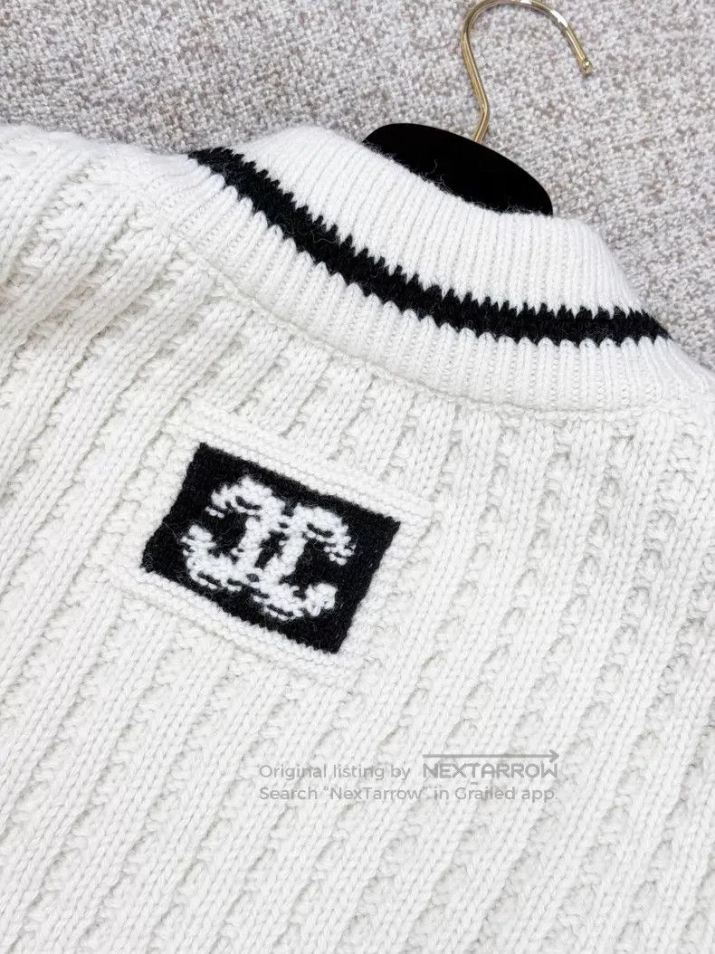 Chanel Chanel 25N Coco neige ski series beige black tassel V-neck Size XS / US 0-2 / IT 36-38 - 4 Thumbnail