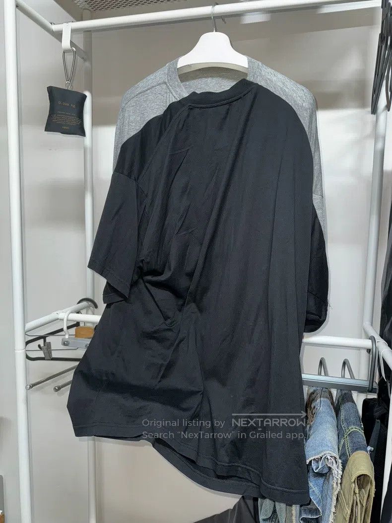 Y/Project Y/Project Size XS Out of print fake two-piece short sleeves Size US XS / EU 42 / 0 - 2 Thumbnail