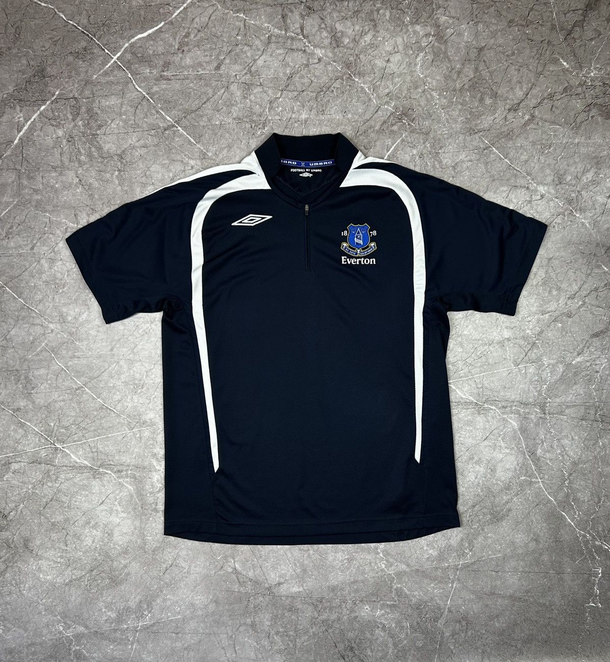 Umbro Umbro Everton Vintage jersey Y2k Size L Size US L / EU 52-54 / 3 - 1 Thumbnail