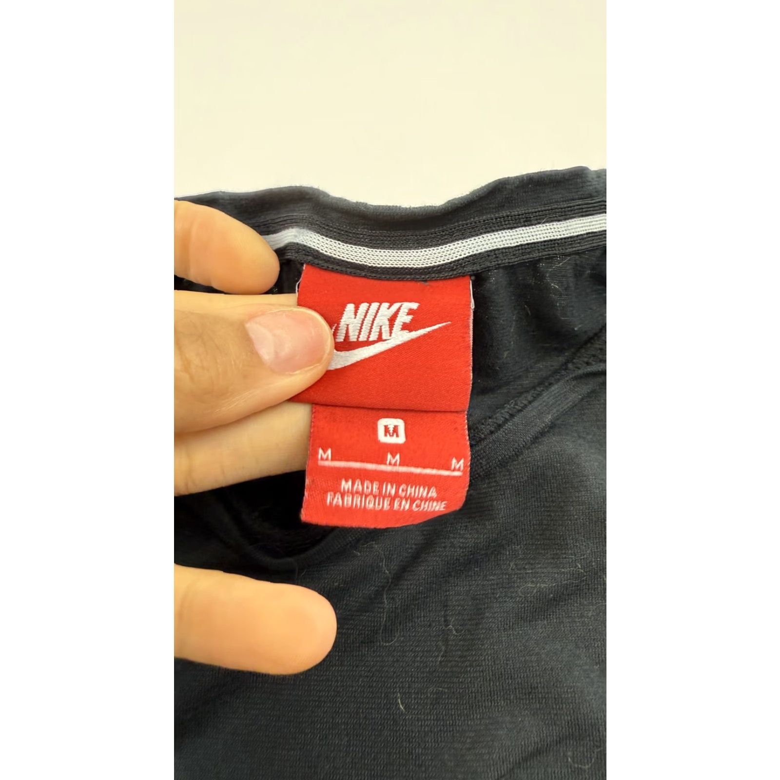Nike Nike Shirt Womens Medium Black Tank Top Sleeveless Performance Logo Athletic Gym Size M / US 6-8 / IT 42-44 - 4 Thumbnail