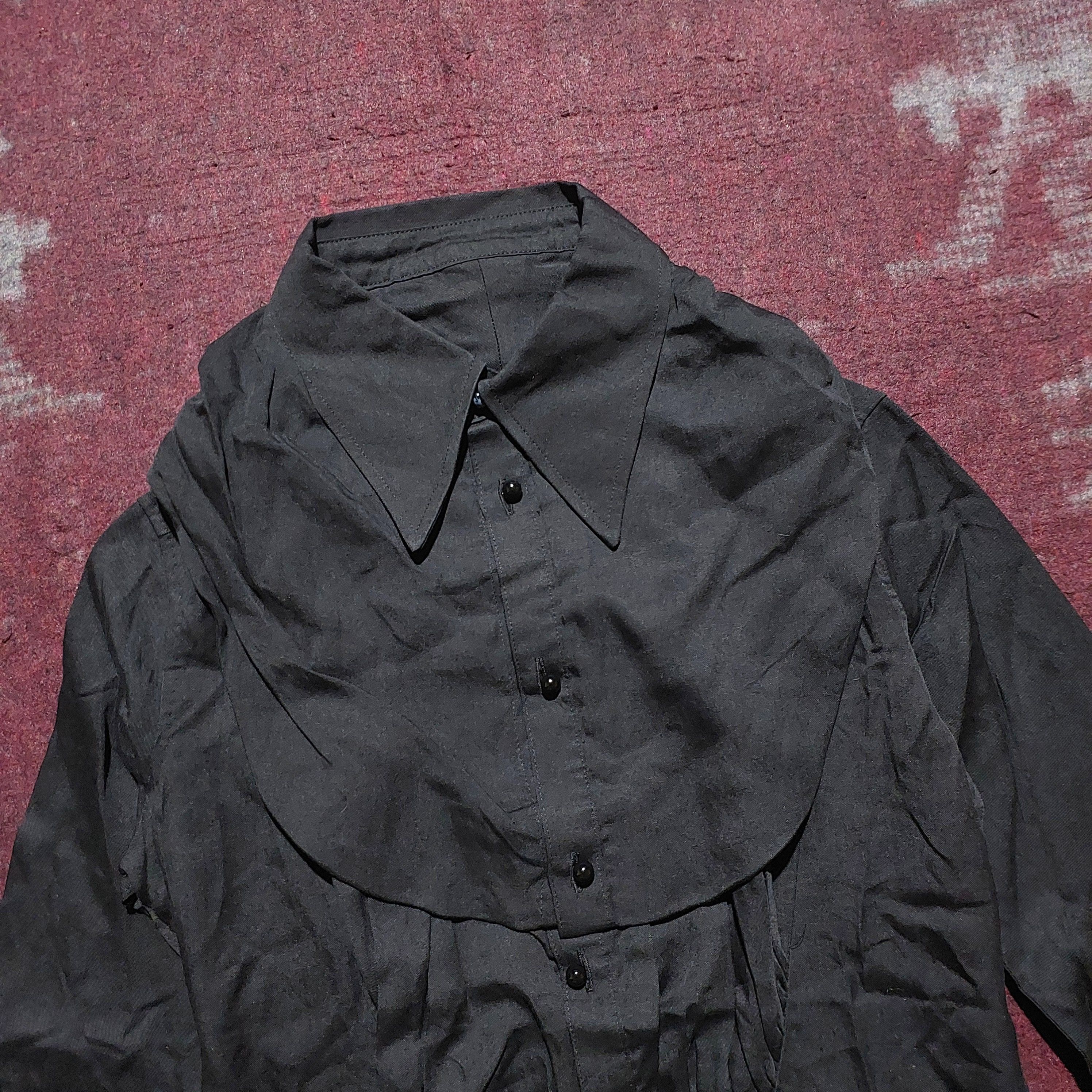 If Six Was Nine MIHARA YASUHIRO hybrid black L/s shirt Size US S / EU 44-46 / 1 - 3 Thumbnail