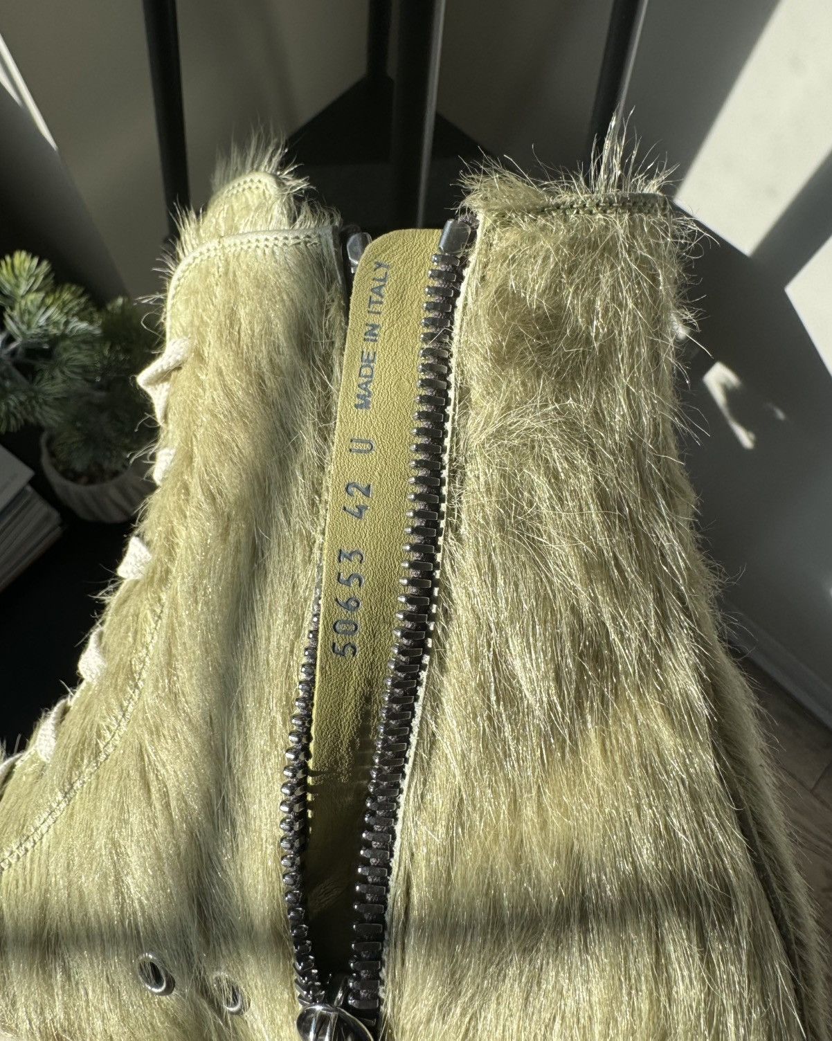 Rick Owens [Make Offer] Rick Owens Long hair Ramones Dirty in Acid/Milk Size US 9 / EU 42 - 5 Thumbnail