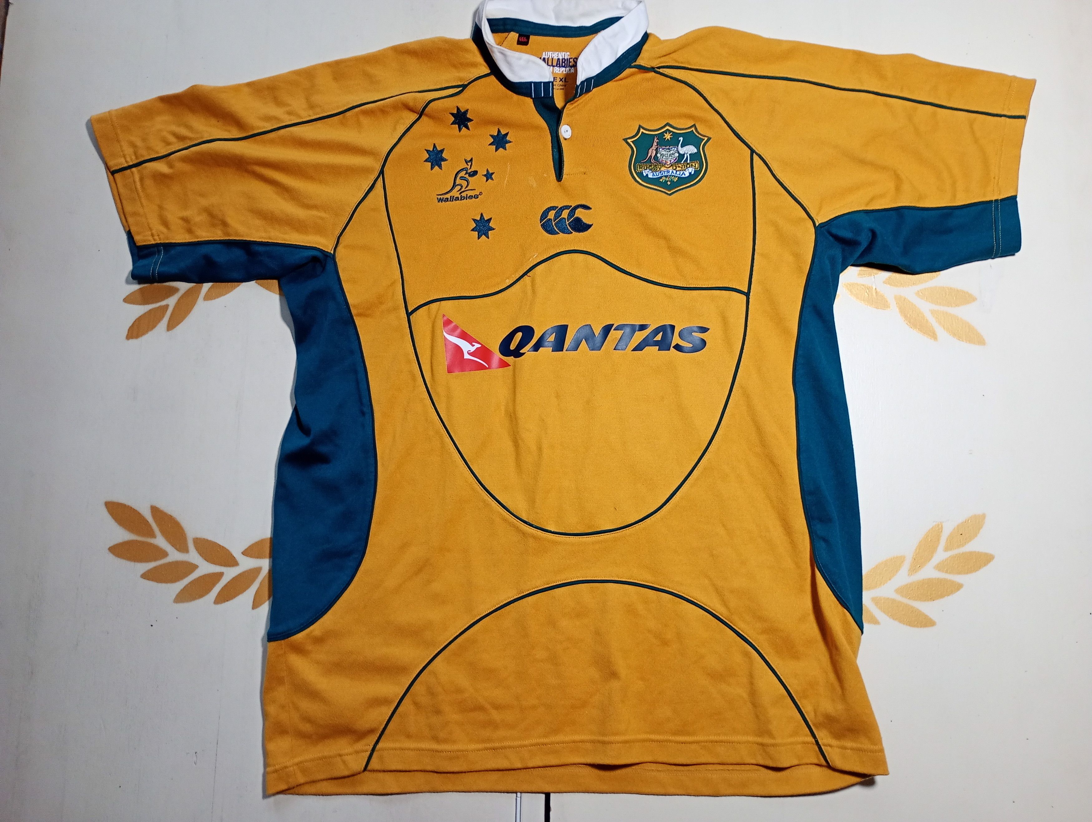 Canterbury of New Zealand Canterbury Wallabies Australia Rugby Shirt 2008 Size US XL / EU 56 / 4 - 1 Thumbnail