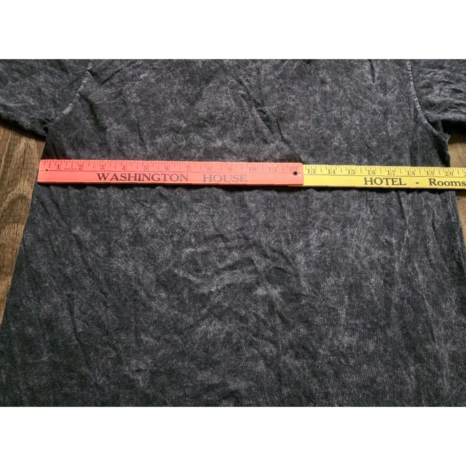 Vintage VINTAGE AC/DC Unisex Graphic T-Shirt Size 1X Crew Neck Flames Acid Wash Rock Band 80s 90s Size US XL / EU 56 / 4 - 4 Thumbnail