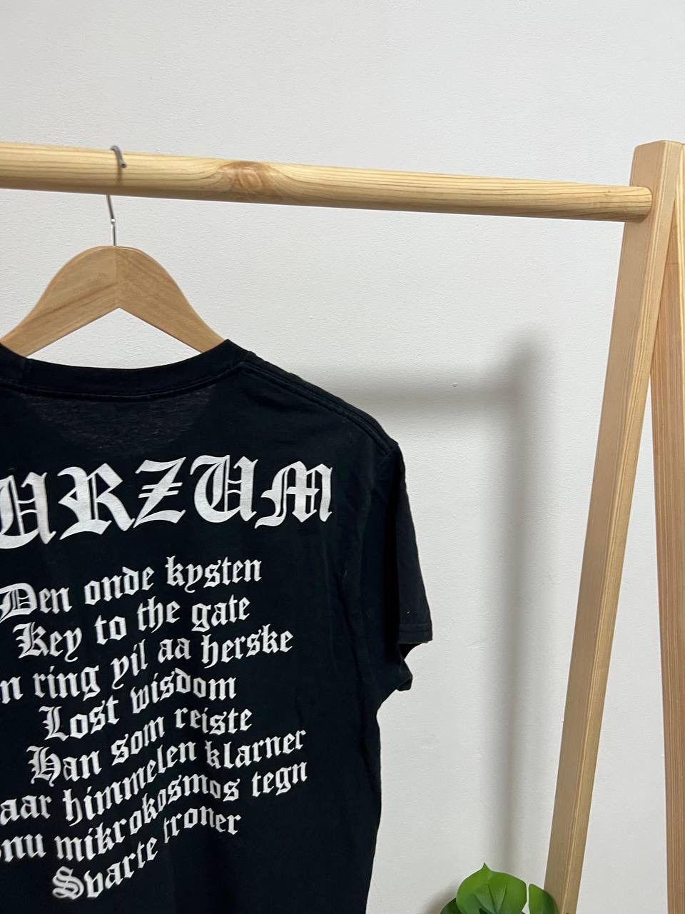 Band Tees Burzum T-shirt Rock Band Tee Vintage Size L Size US L / EU 52-54 / 3 - 8 Thumbnail