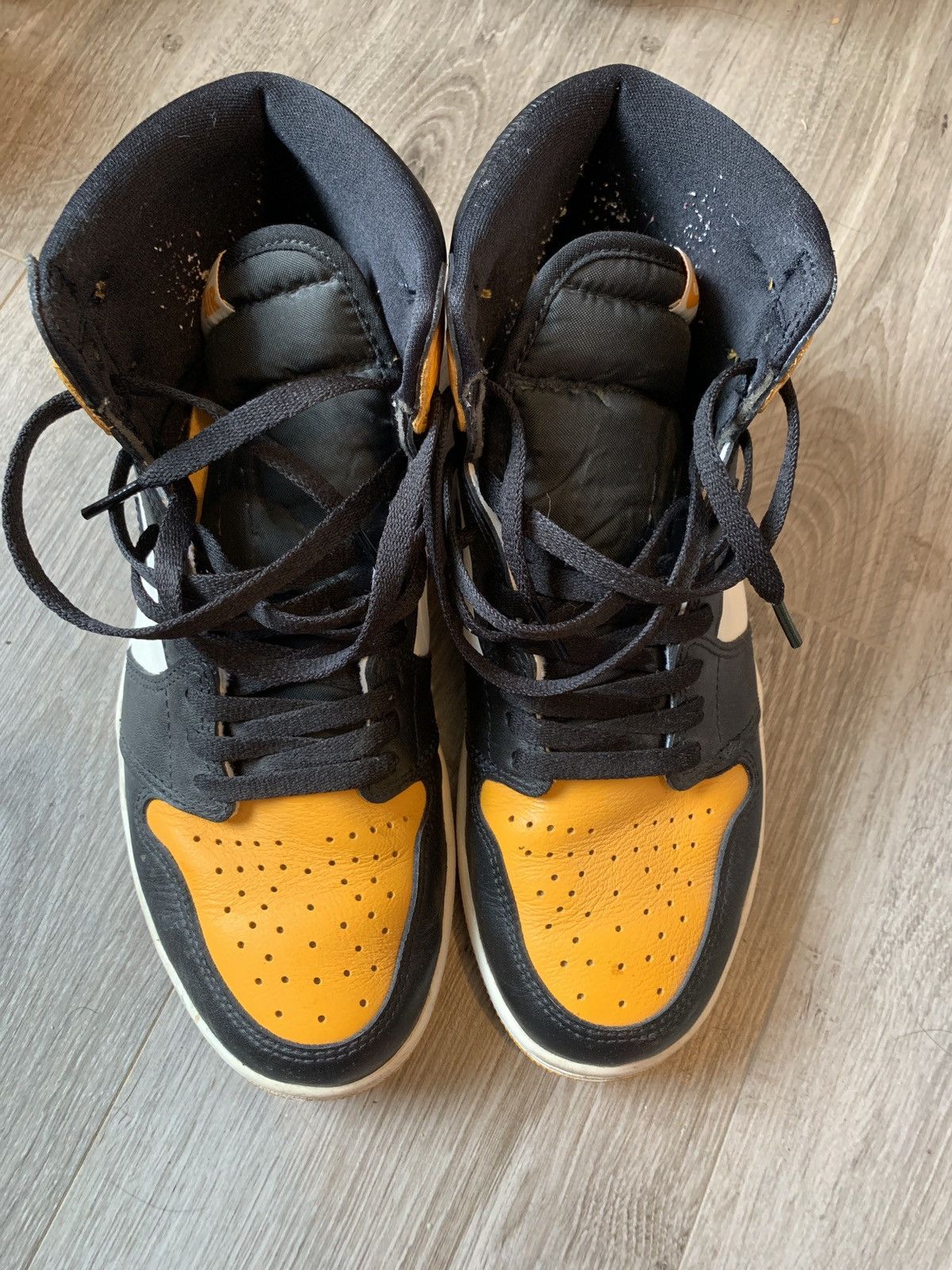 Jordan Brand Air Jordan 1 Taxi Black Yellow Size US 10 / EU 43 - 3 Thumbnail