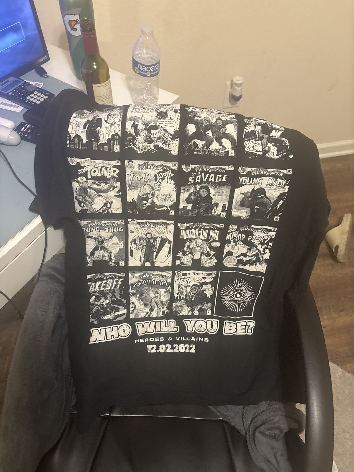 Vintage Future hero’s and villains tee Size US XL / EU 56 / 4 - 2 Thumbnail