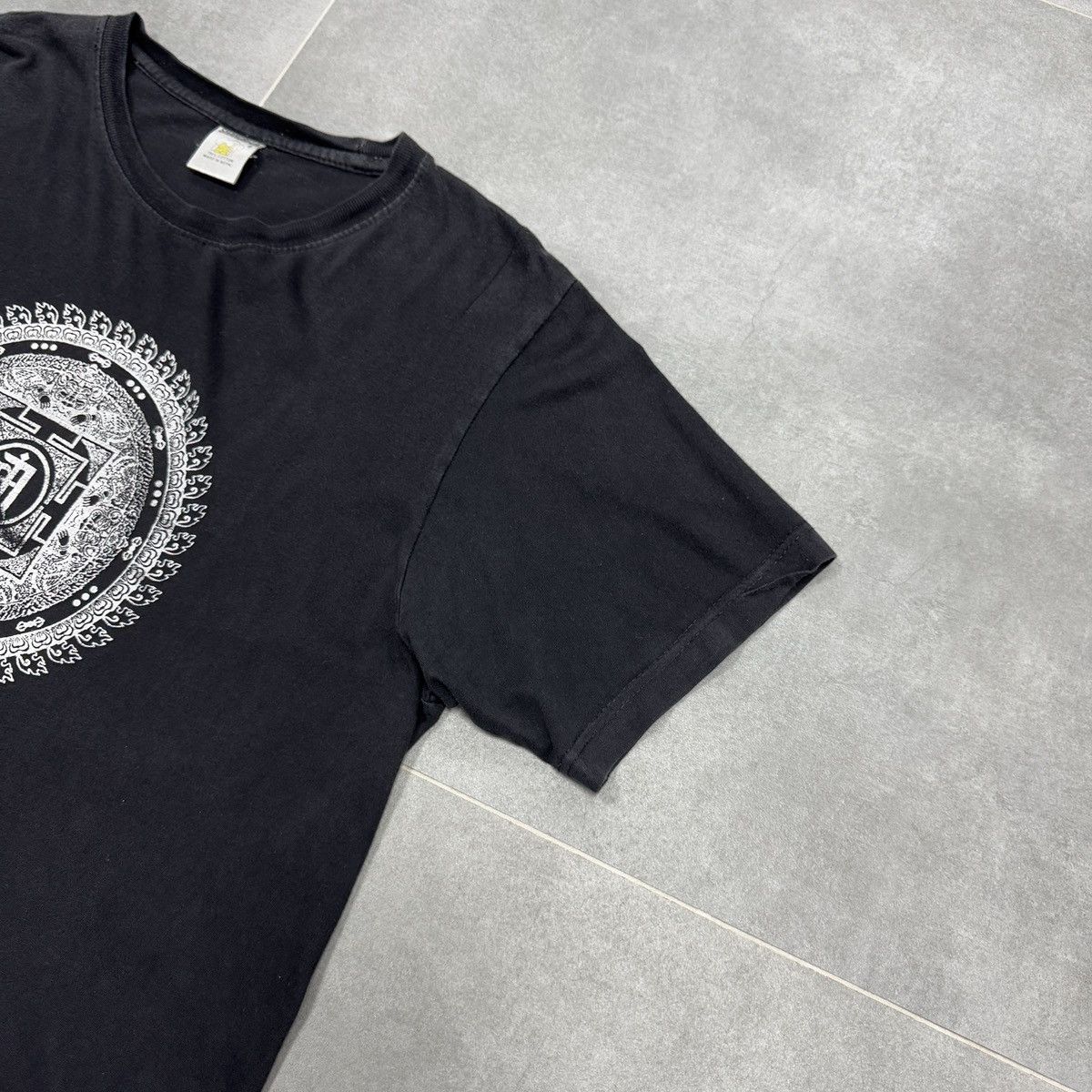 Vintage Vintage Nepal T-Shirt Size M Size US M / EU 48-50 / 2 - 5 Thumbnail