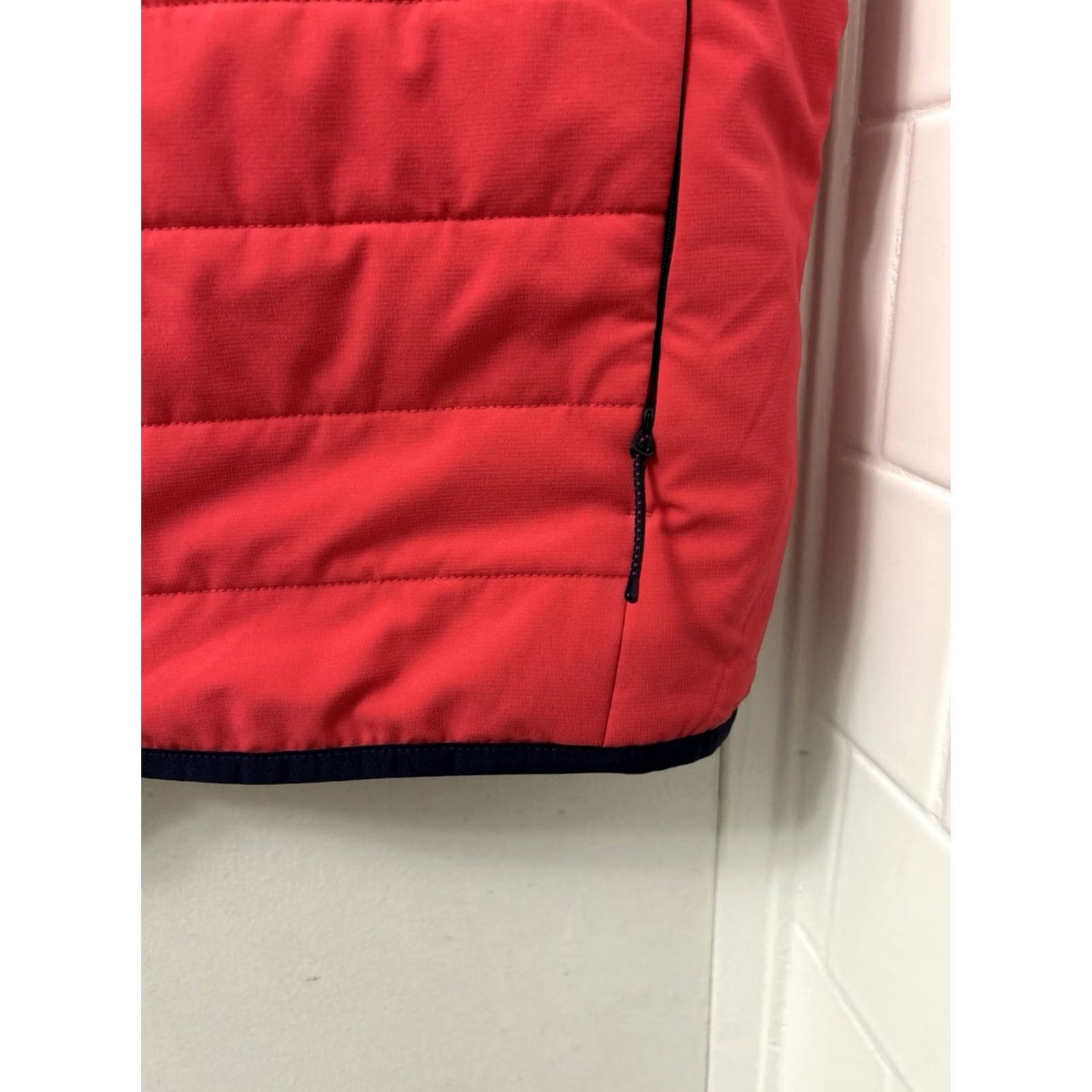 Vineyard Vines Vineyard Vines Marine Air Vest Mens Large Red 2022 Volunteer Jacket Size US L / EU 52-54 / 3 - 6 Thumbnail