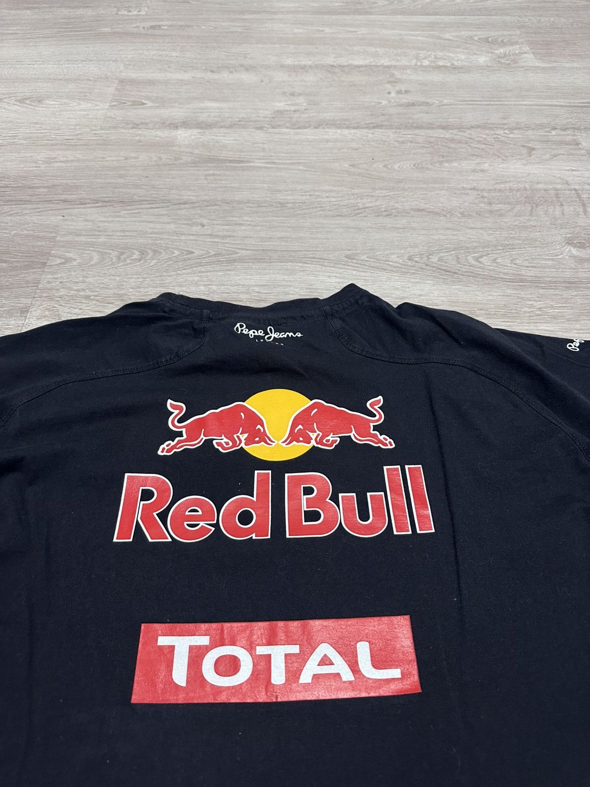 Red Bull Vintage Red Bull T-shirt Formula 1 big logo size XL Size US XL / EU 56 / 4 - 8 Thumbnail