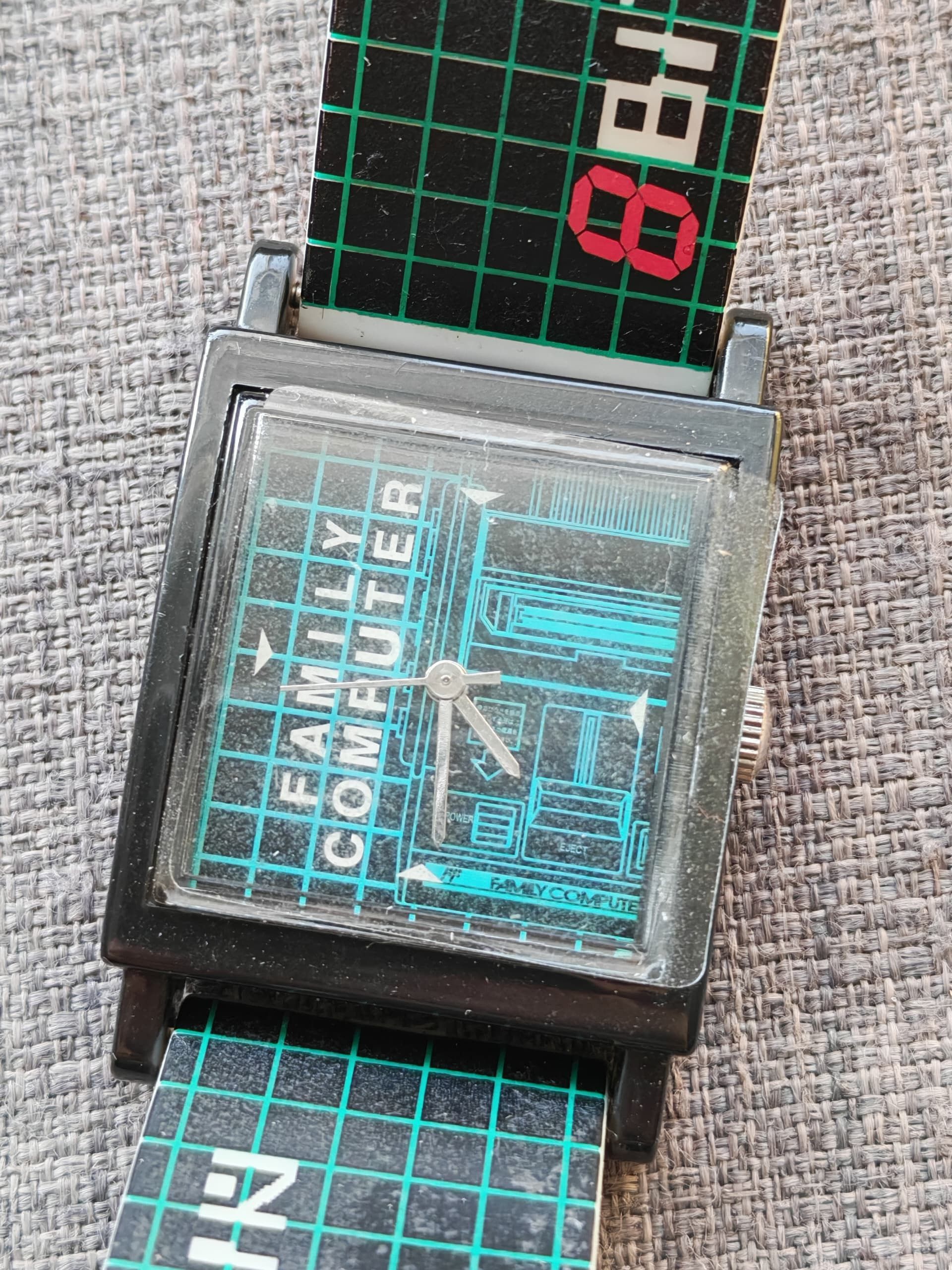 Other BANPRESTO Nintendo Famicom Rare Limited edition Wrist watch Size ONE SIZE - 2 Thumbnail