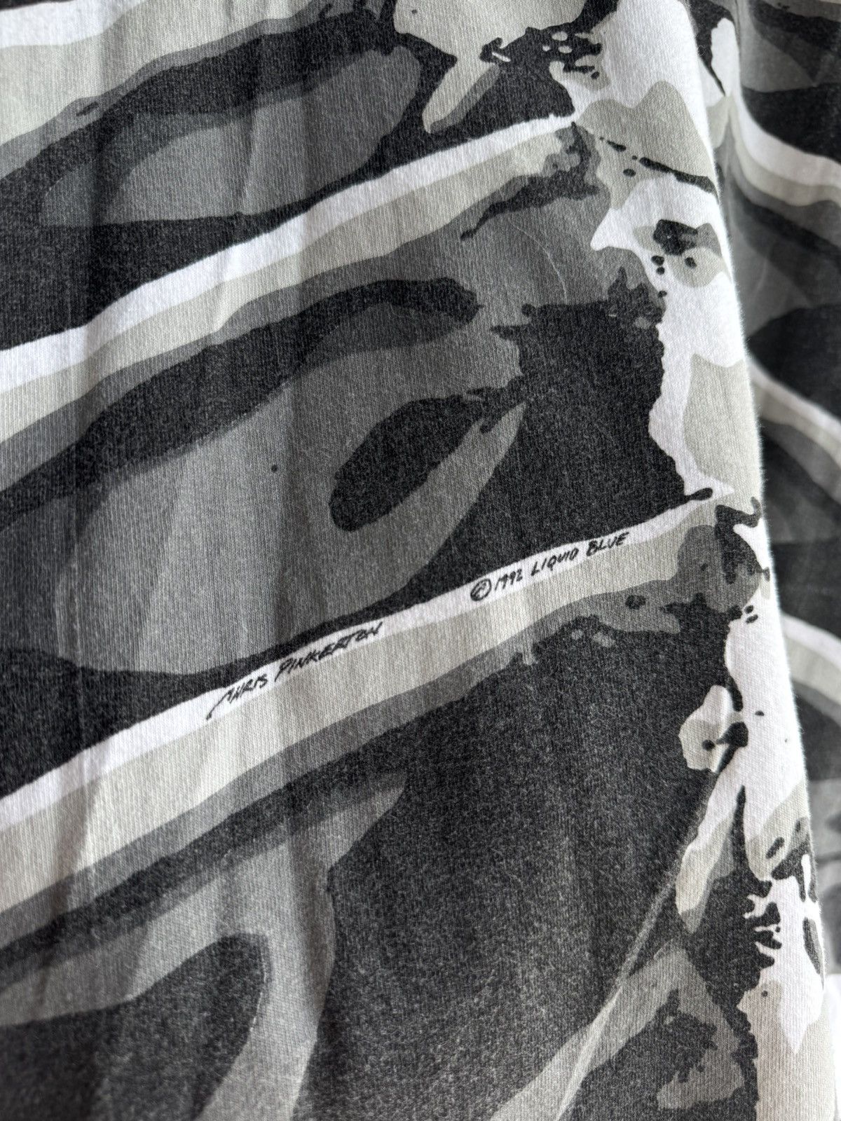 Liquid Blue Vintage Liquid Blue 1993 Over Print Skull Tee Made in USA Size US XXL / EU 58 / 5 - 8 Thumbnail