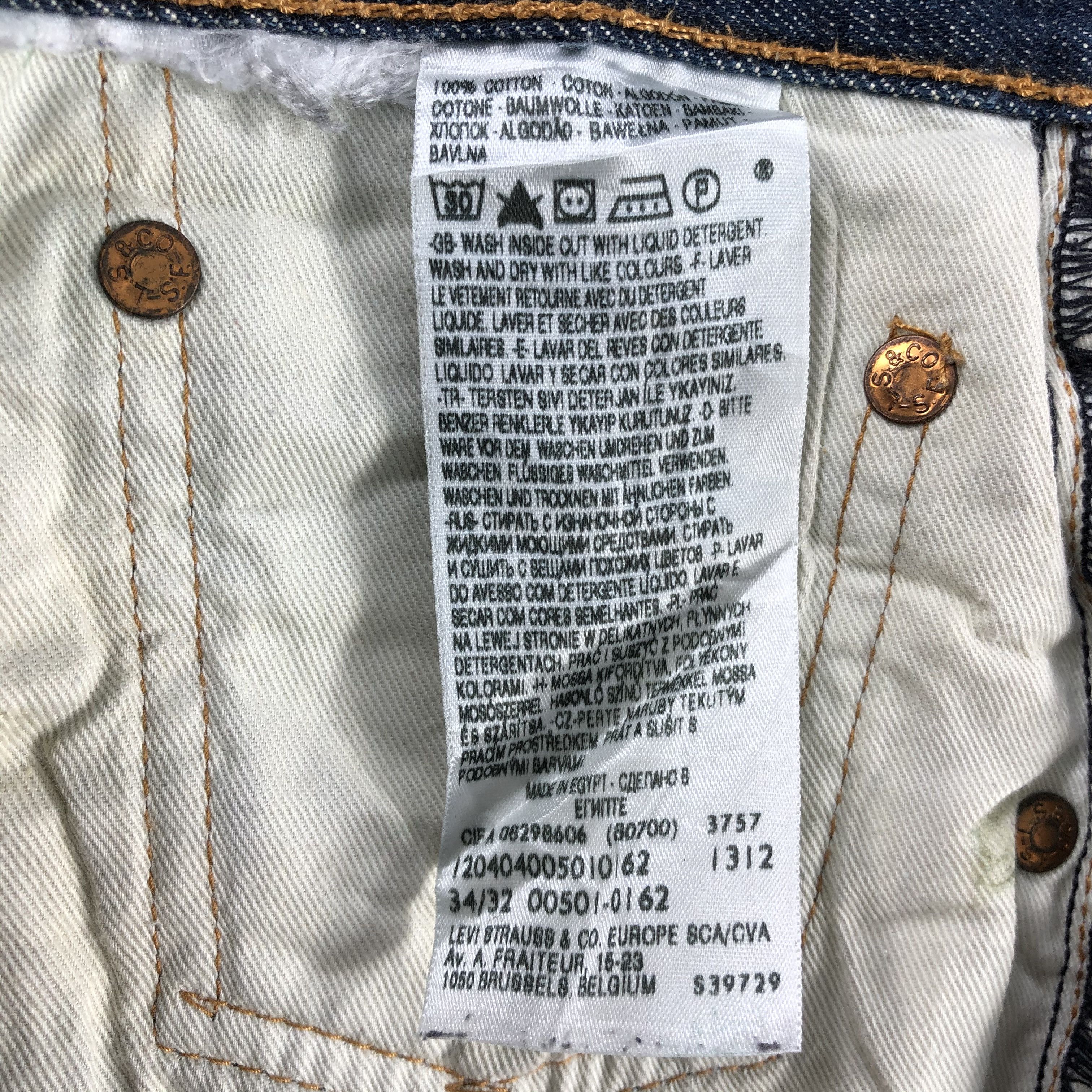 Levi's × Vintage Vintage Blue Wash Levis 501 Jeans-JM2925 Size US 35 - 16 Thumbnail
