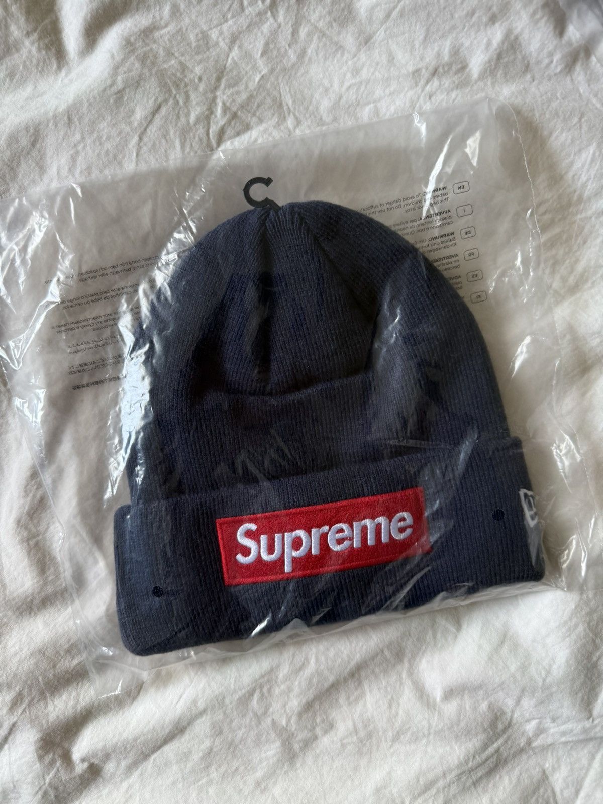 New Era × Supreme Supreme x New Era Navy Arc Logo Beanie