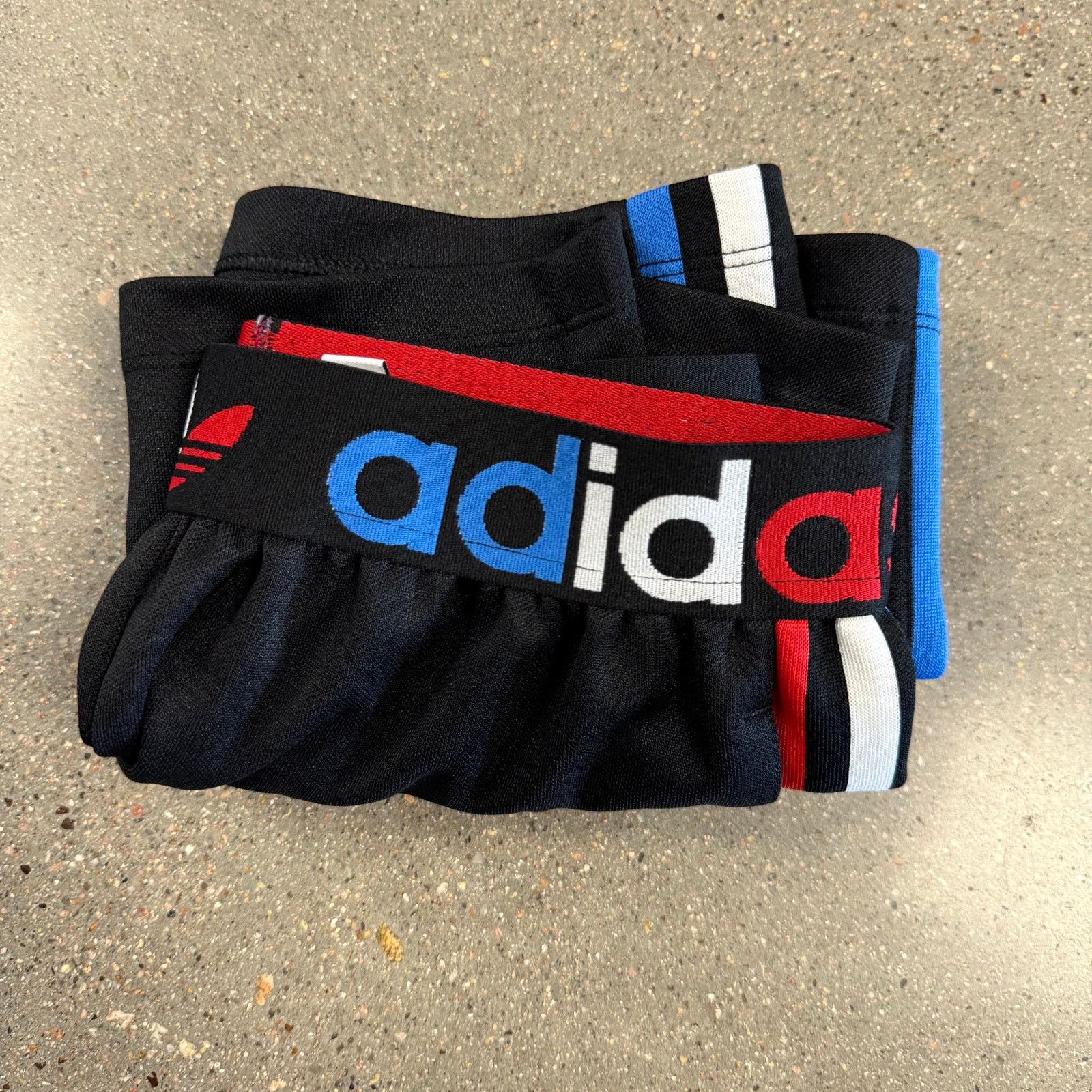 Adidas Adidas Primeblue Shorts XS Black RWB Stripes Parley Plastic Size US 28 / EU 44 - 15 Thumbnail