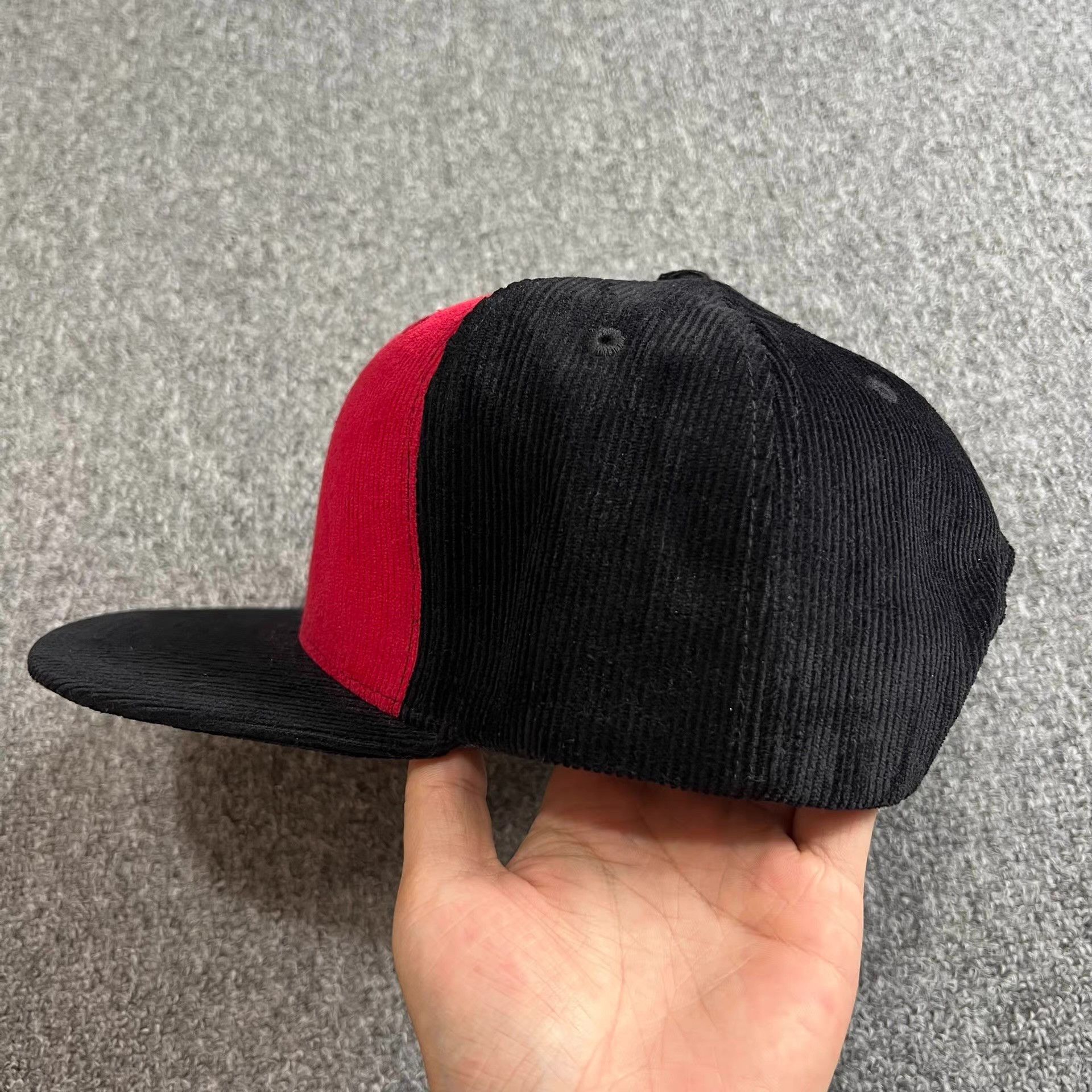 Cross Colours Cross Colours embroidered corduroybrim baseball cap Q7 Size ONE SIZE - 5 Thumbnail