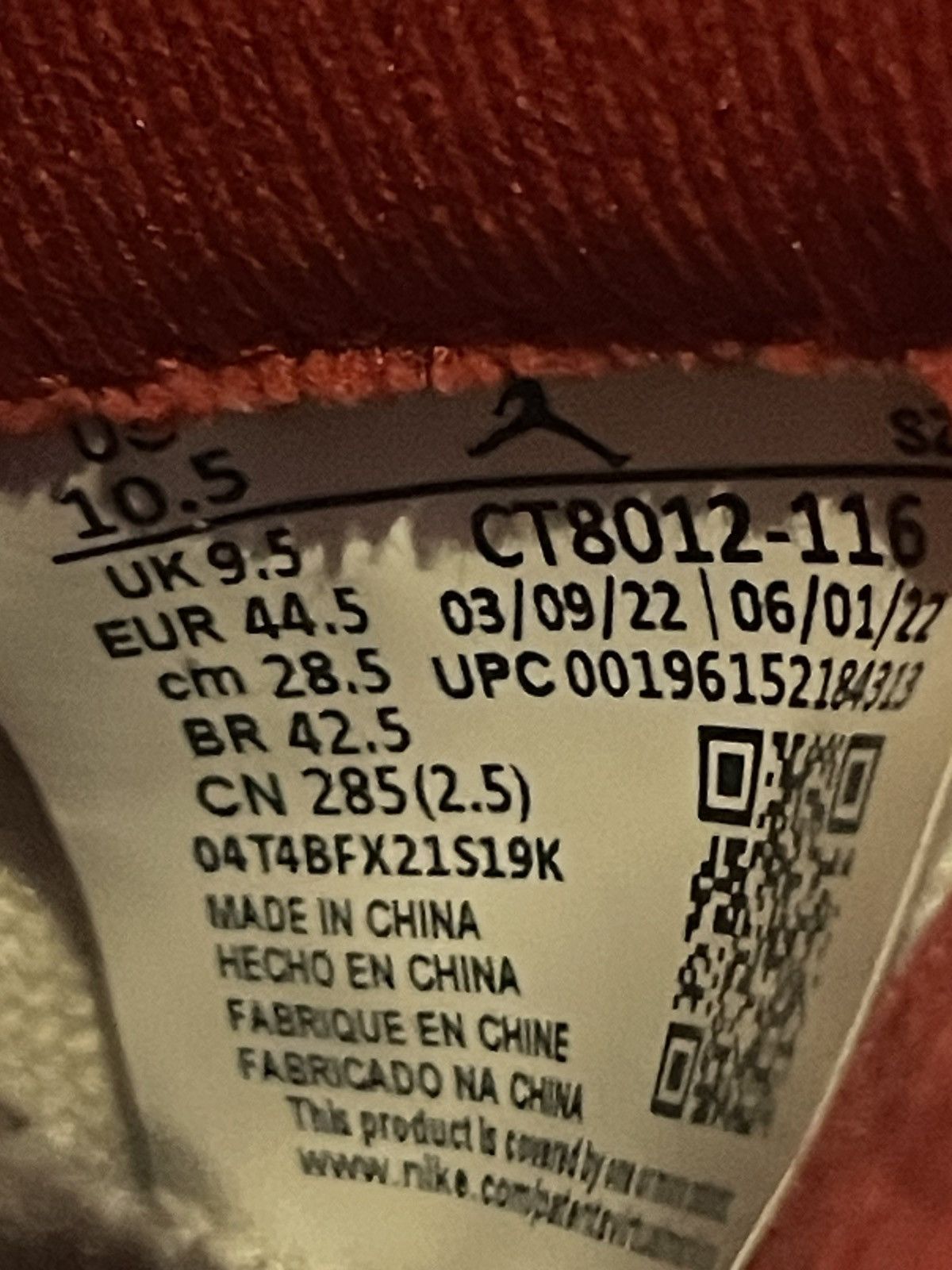 Jordan Brand × Nike Jordan 11 Cherry Size US 10.5 / EU 43-44 - 8 Thumbnail