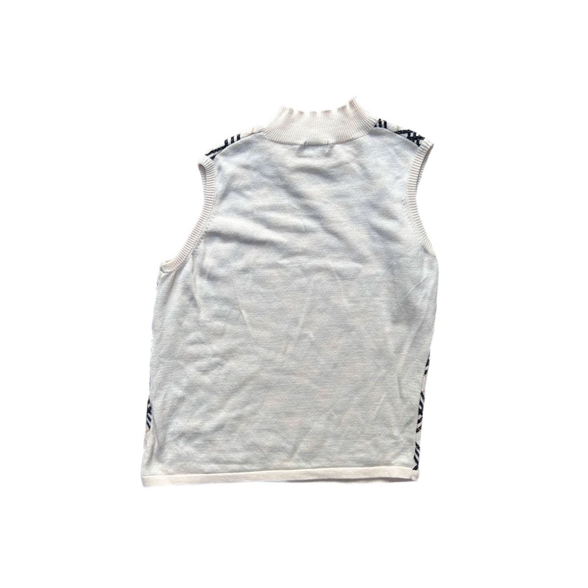 Burberry Vintage Burberry Sleeveless Jumper (US 4-6) Size S / US 4 / IT 40 - 6 Thumbnail