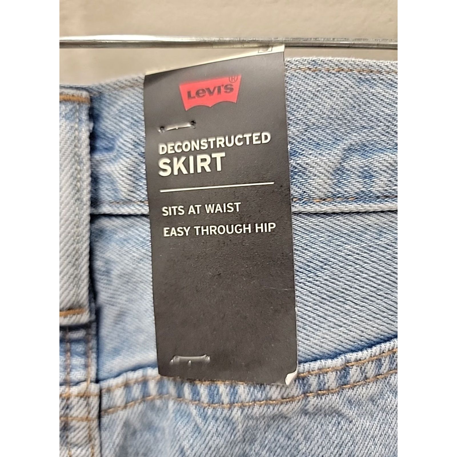 Levi's NWT Levi's Denim Skirt Full Zipper Front Size 32 Mini Short Pockets Women Skirt Spring Summer Fall Vintage No Mens Girls Mens Size 24" / US 00 / IT 34 - 6 Thumbnail