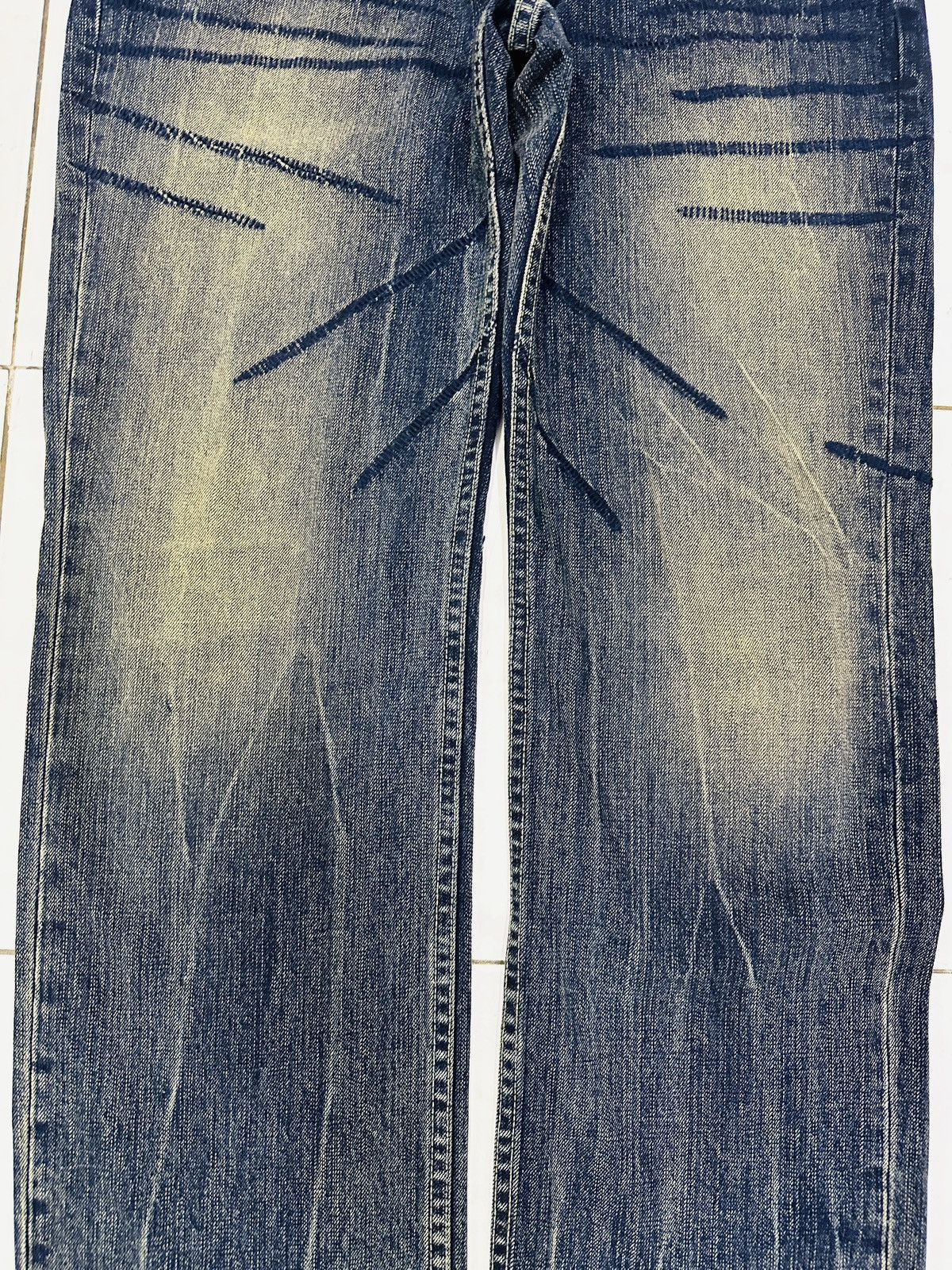 Designer × Japanese Brand × Takeo Kikuchi Vintage Japanese TAKEO KIKUCHI Faded Wash Jeans Size US 32 / EU 48 - 10 Thumbnail