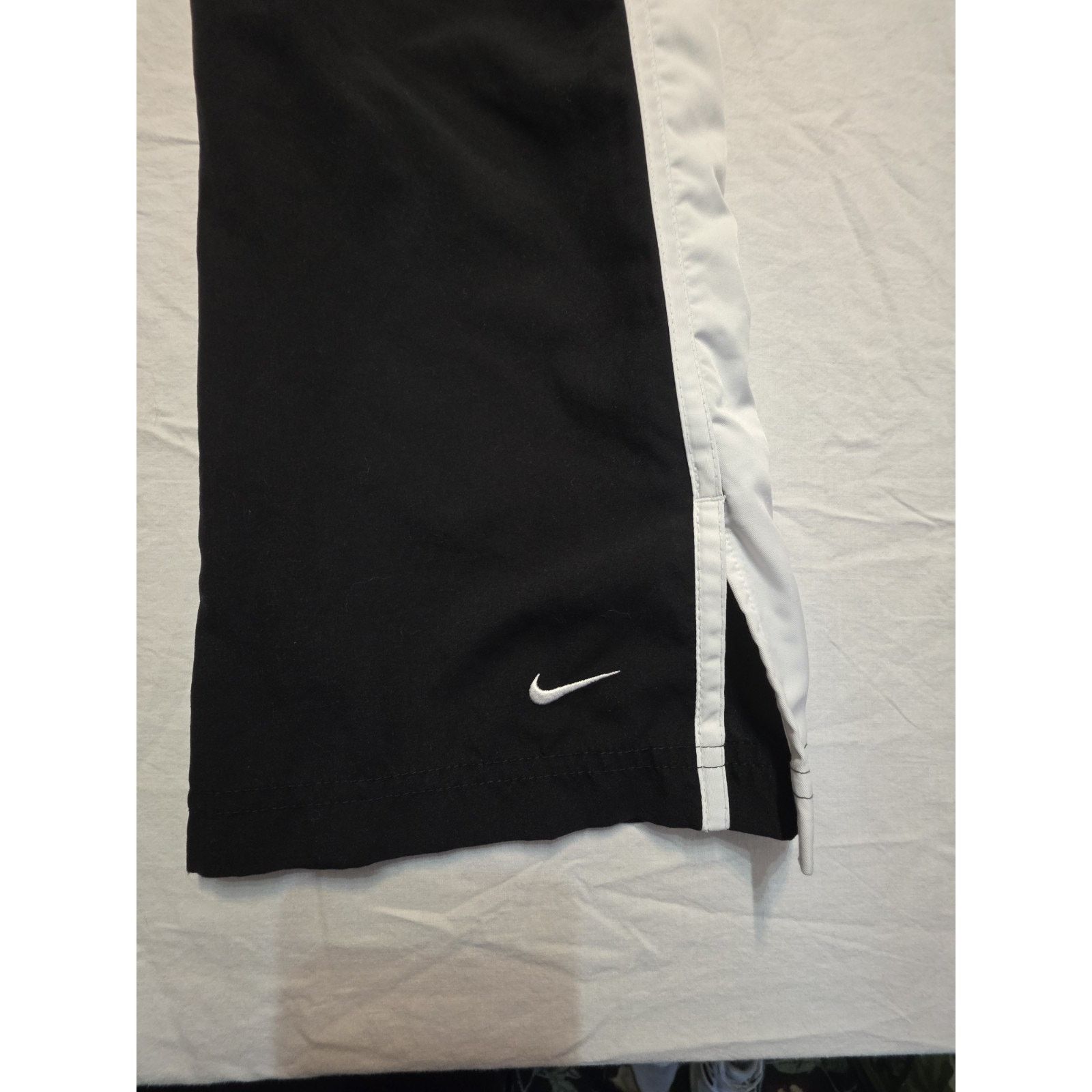 Nike Nike Size Small Men's Black with White Stripe Joggers Size US 30 / EU 46 - 2 Thumbnail