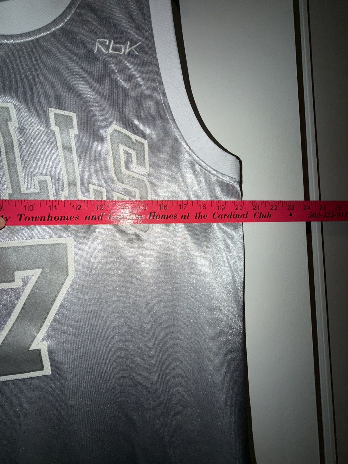 Reebok Ben Gordon Chicago Bulls Jersey M White Ice Platinum Reebok Size US M / EU 48-50 / 2 - 7 Thumbnail