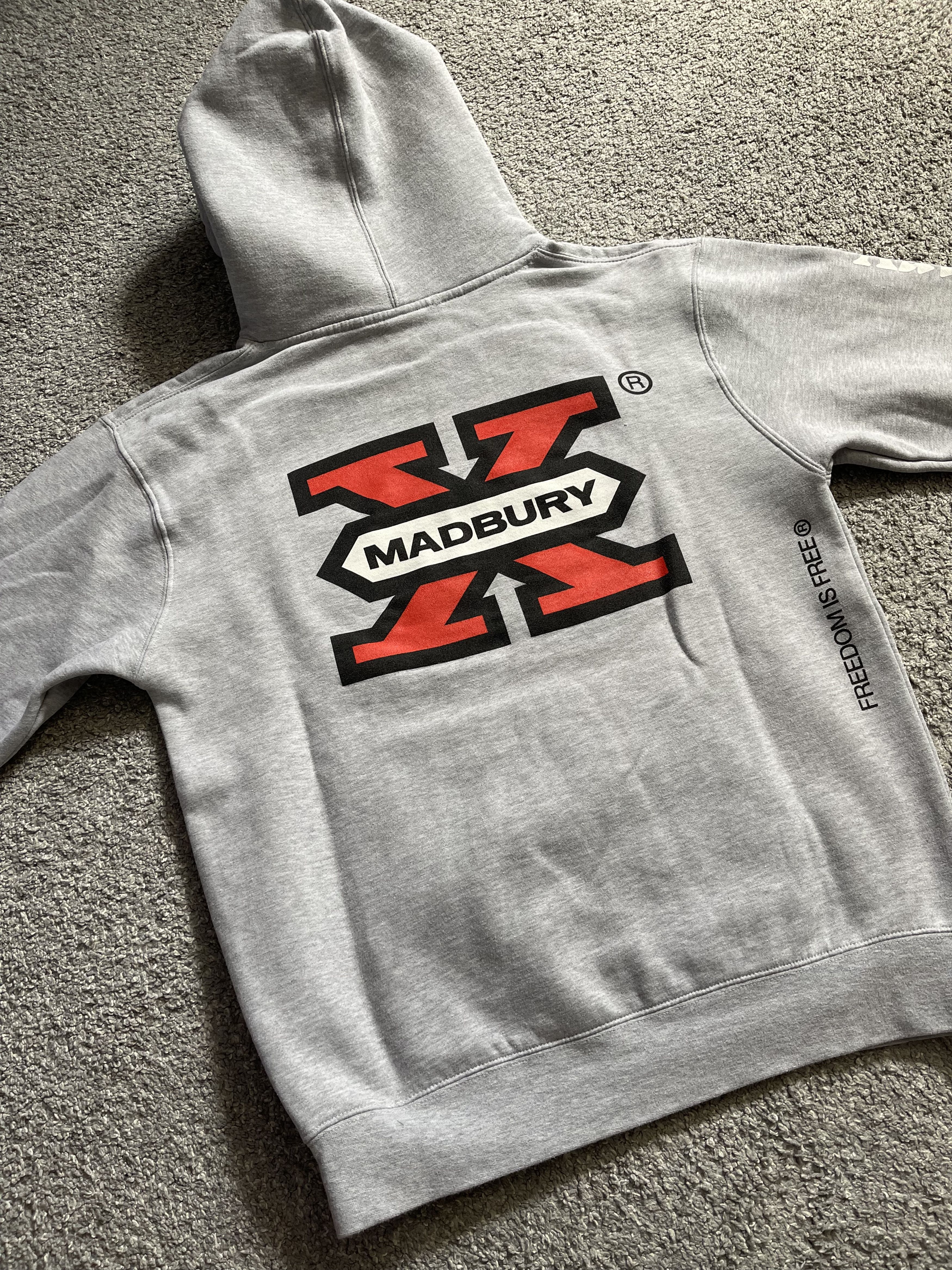 The Madbury Club Madbury Club Hoodie 2017 - Size M Size US M / EU 48-50 / 2 - 3 Thumbnail