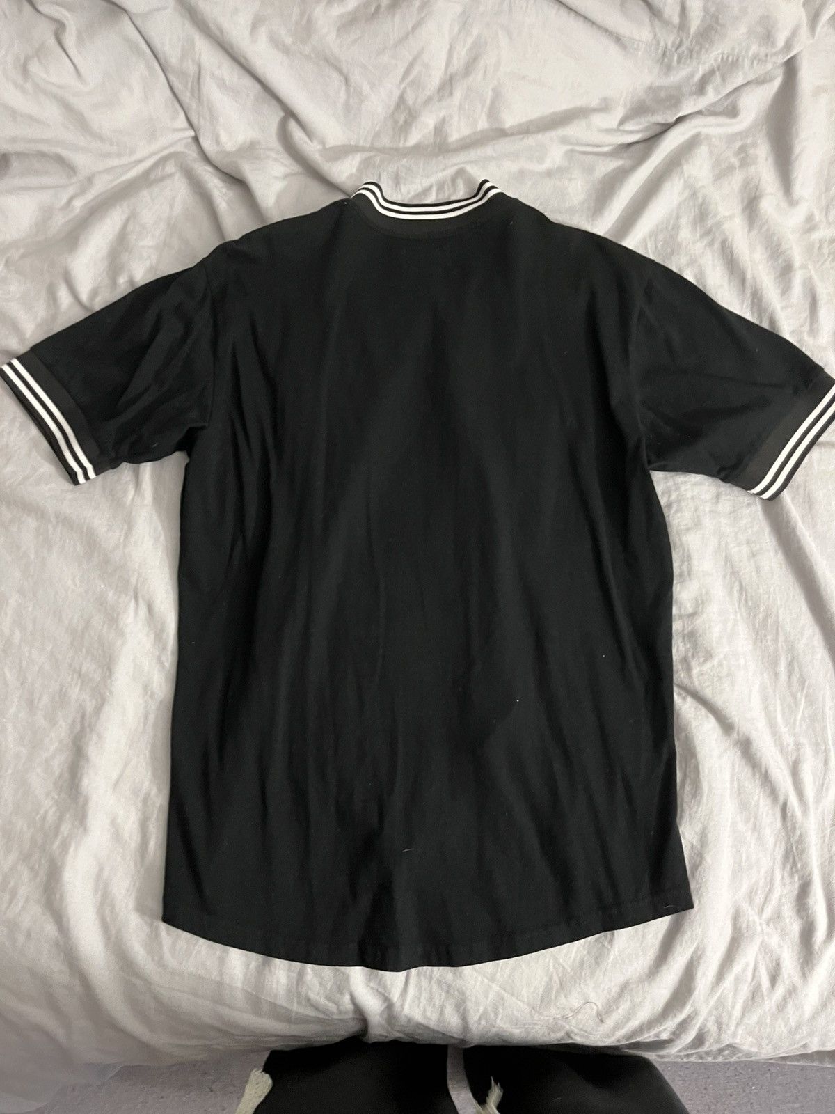 Mighty Healthy Mighty healthy black button up Size US M / EU 48-50 / 2 - 9 Thumbnail