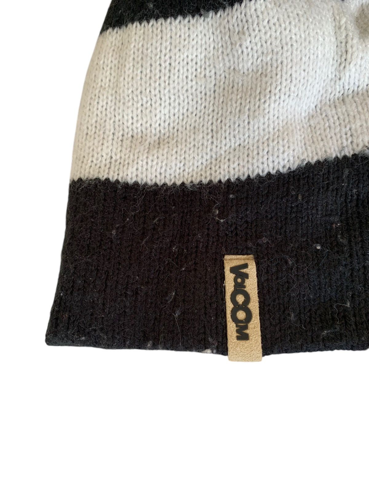Volcom Stripe Volcom Black&White Rare Hairy Streetwear Beanie Hats Size ONE SIZE - 11 Thumbnail