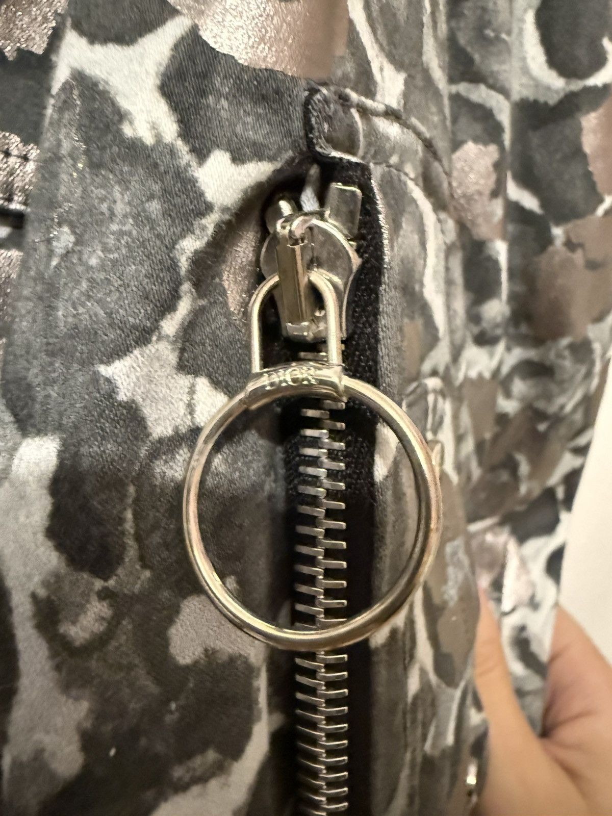 Dior Dior x MMW Pre-Fall 19 Silver Leopard Jacquard Field Jacket Size US L / EU 52-54 / 3 - 7 Thumbnail