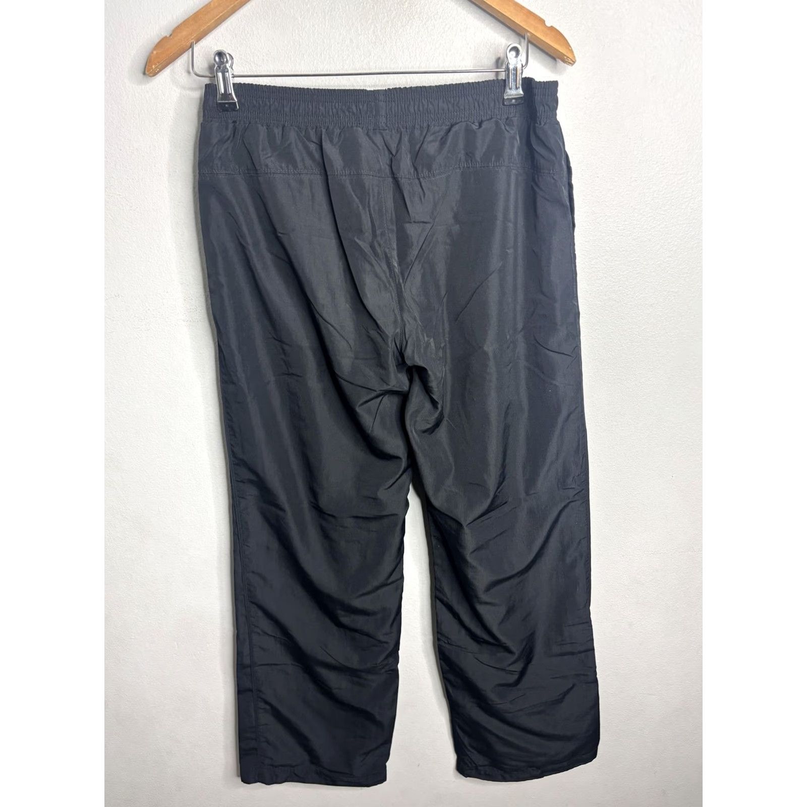 Nike VINTAGE Nike Athletic Pants Womens Small Black Windbreaker Track Pants Swoosh Logo Size 28" / US 6 / IT 42 - 4 Thumbnail