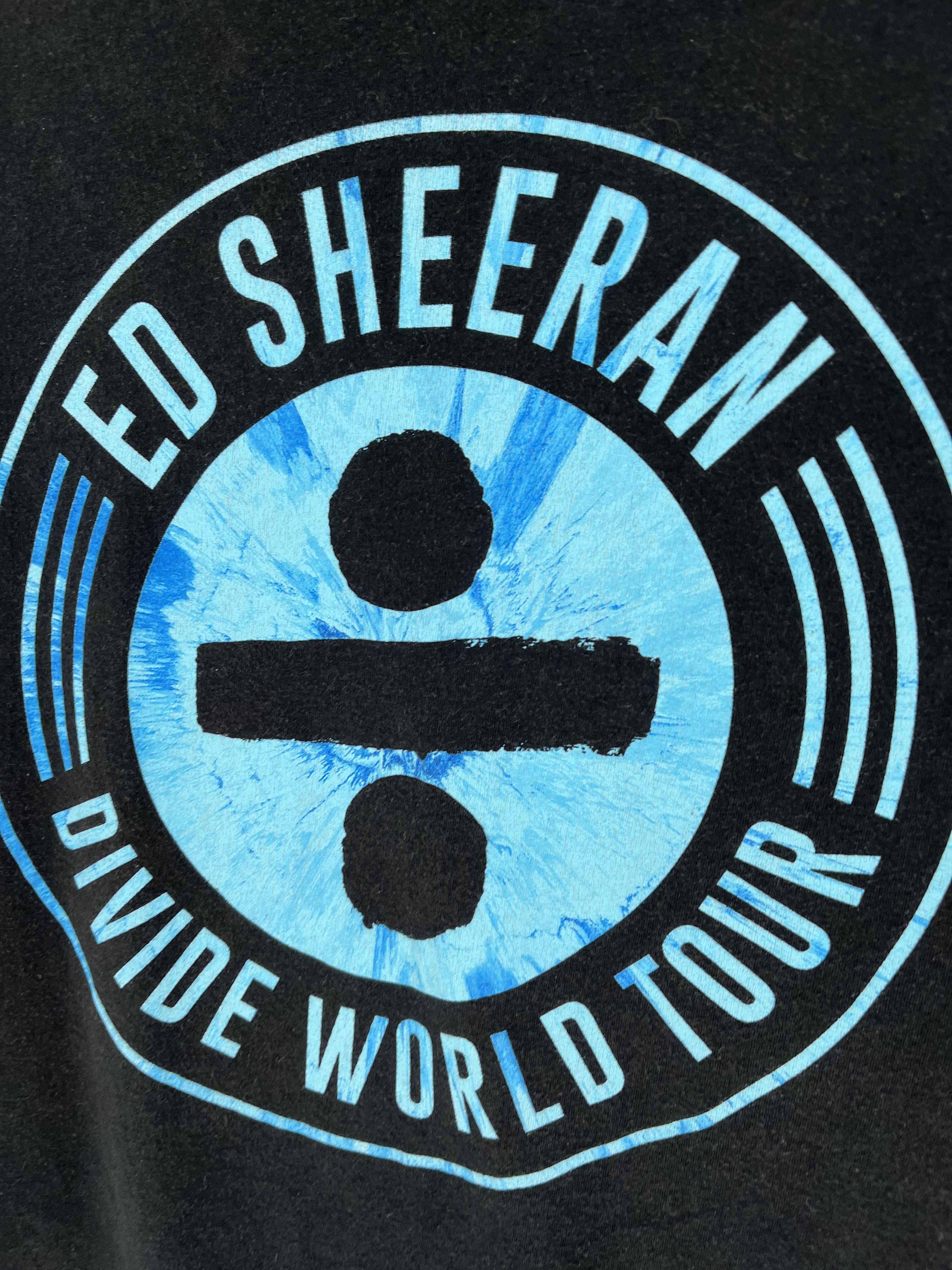Band Tees Vintage Y2K Ed Sheeran Divide World Tour T-Shirt Size US S / EU 44-46 / 1 - 7 Thumbnail