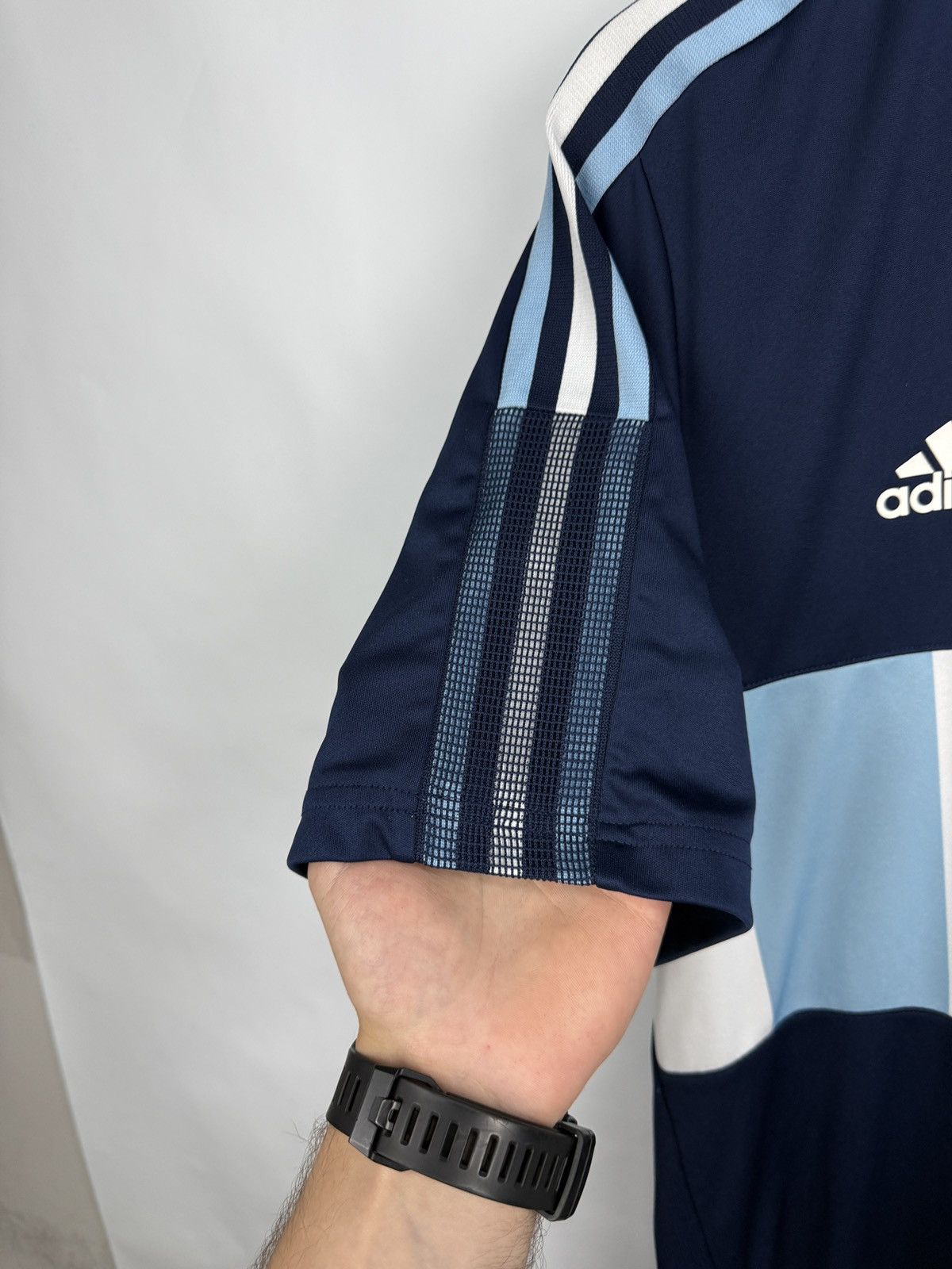 Adidas 🇦🇷 2022 Adidas Messi #10 Argentina Training Football Jersey Size US L / EU 52-54 / 3 - 5 Thumbnail