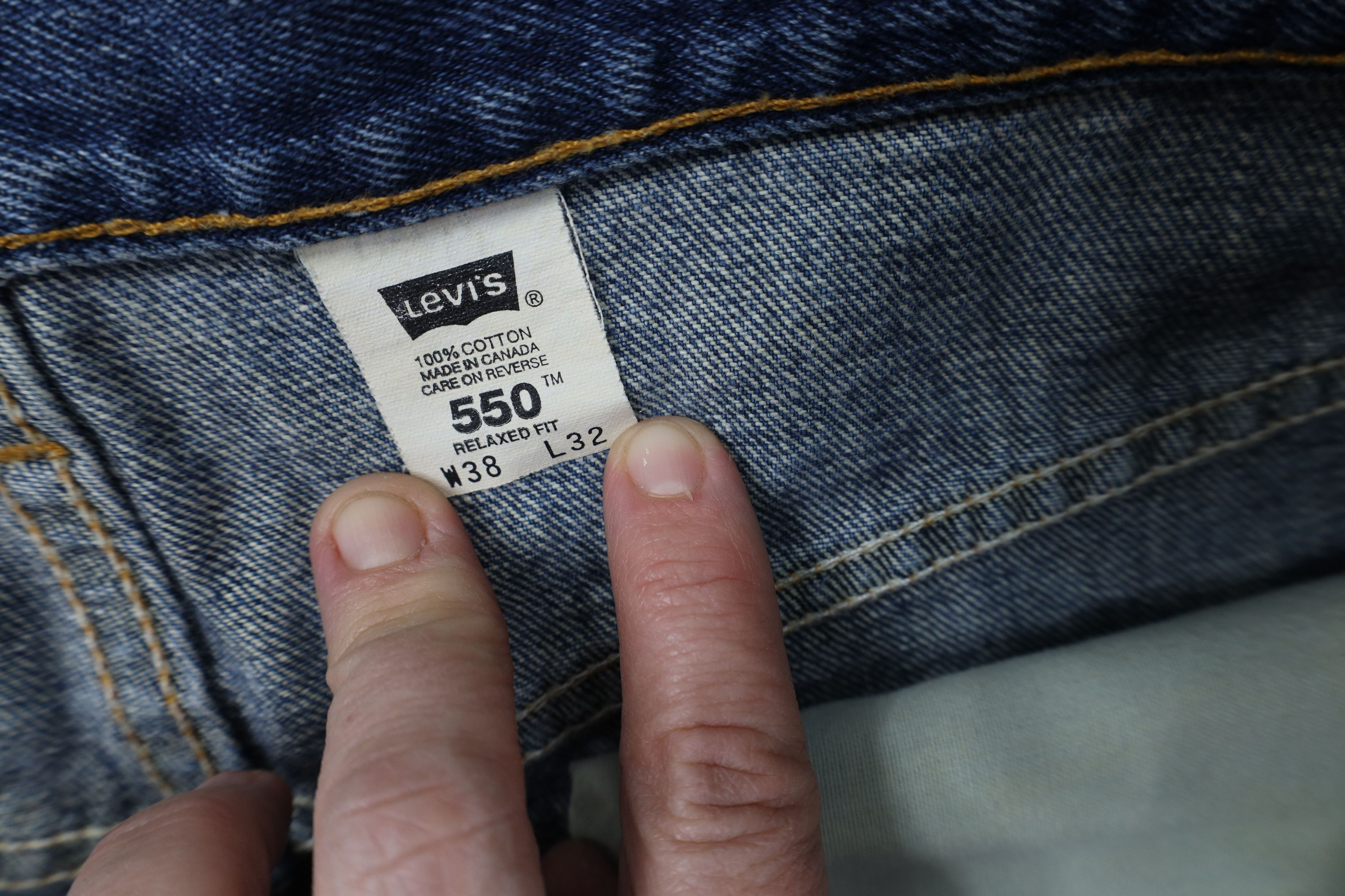 Levi's Vintage Y2K 2002 Levis 550 Relaxed Fit Denim Jeans Blue Size US 38 / EU 54 - 9 Thumbnail