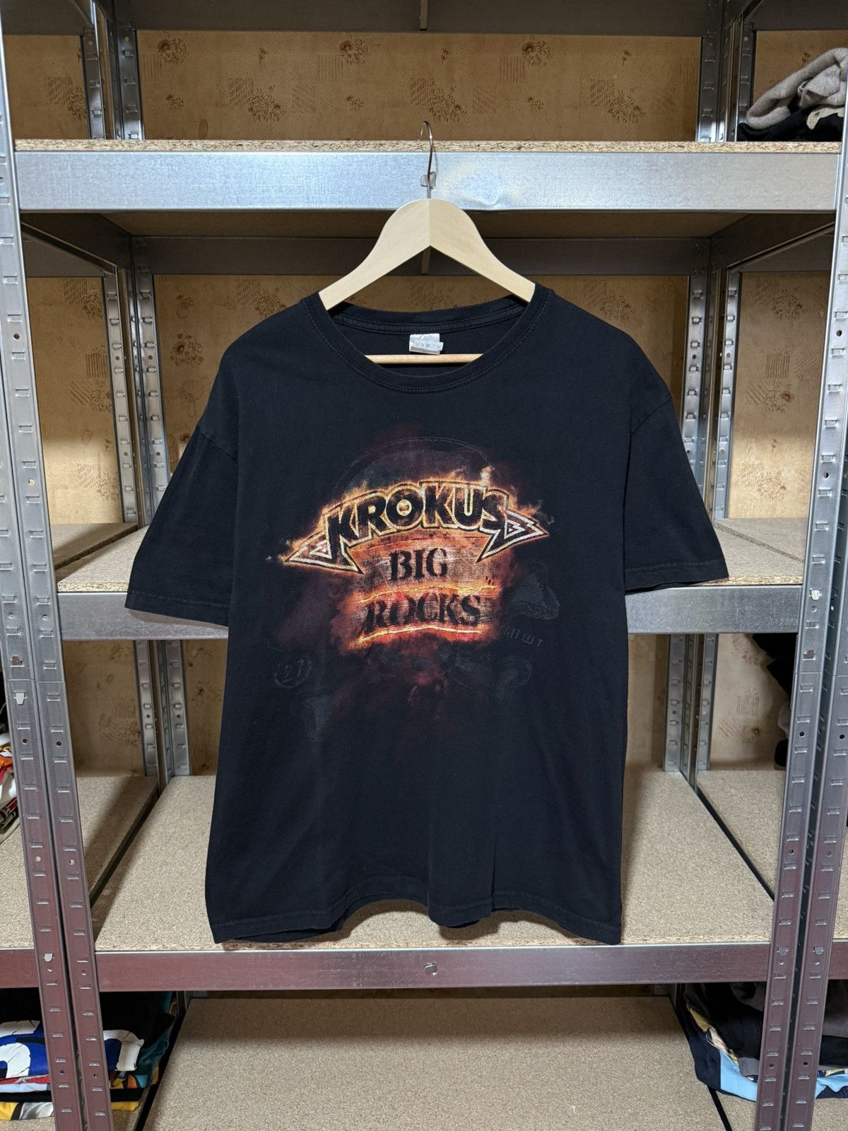 Band Tees × Vintage Vintage Krokus Big Rocks Tour 2017 Rock Band T-Shirt Y2K Size US XL / EU 56 / 4 - 1 Thumbnail