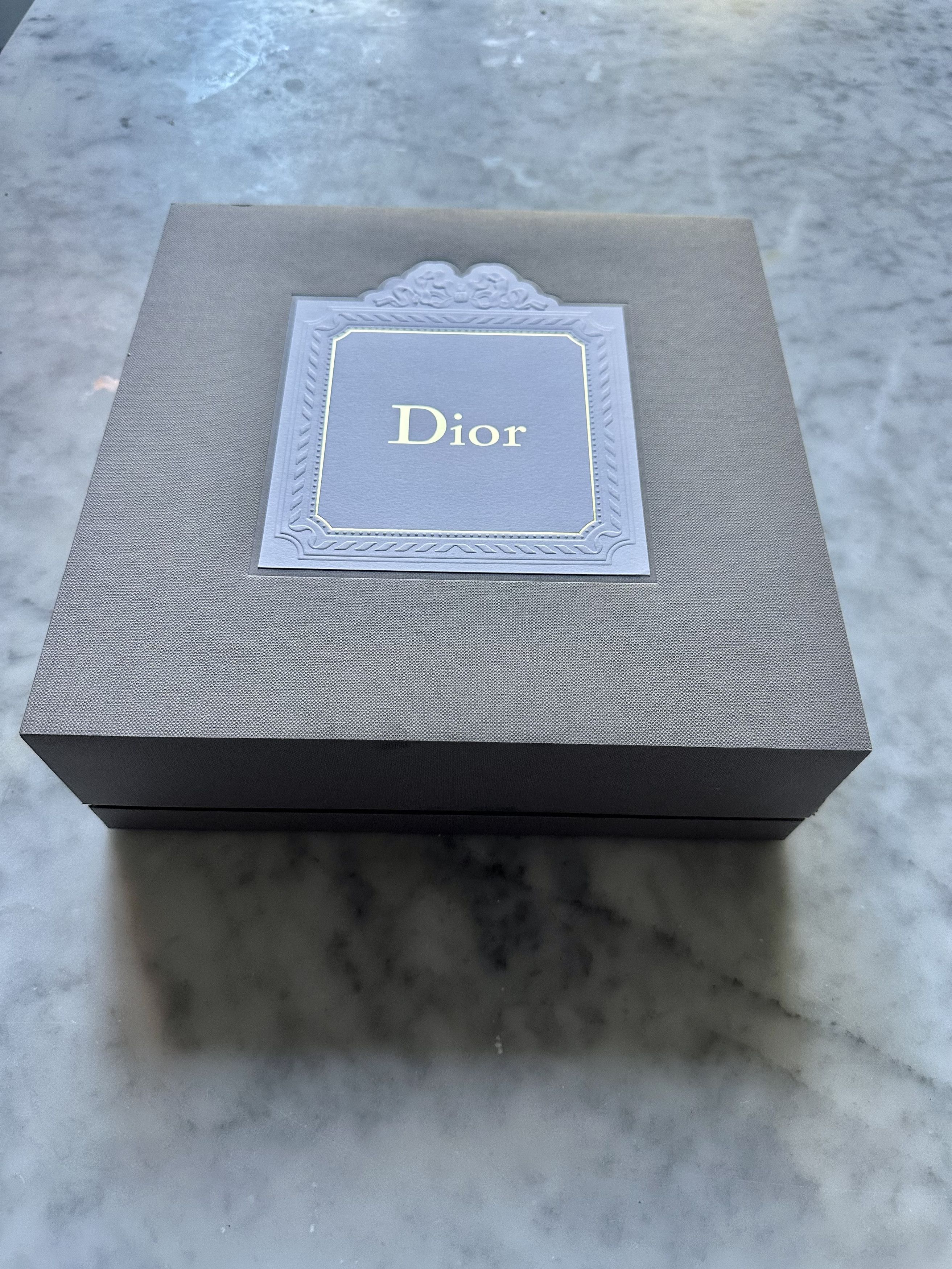 Dior Dior & Pharrell Williams Ceramic Small Decorative Plate Size ONE SIZE - 4 Thumbnail