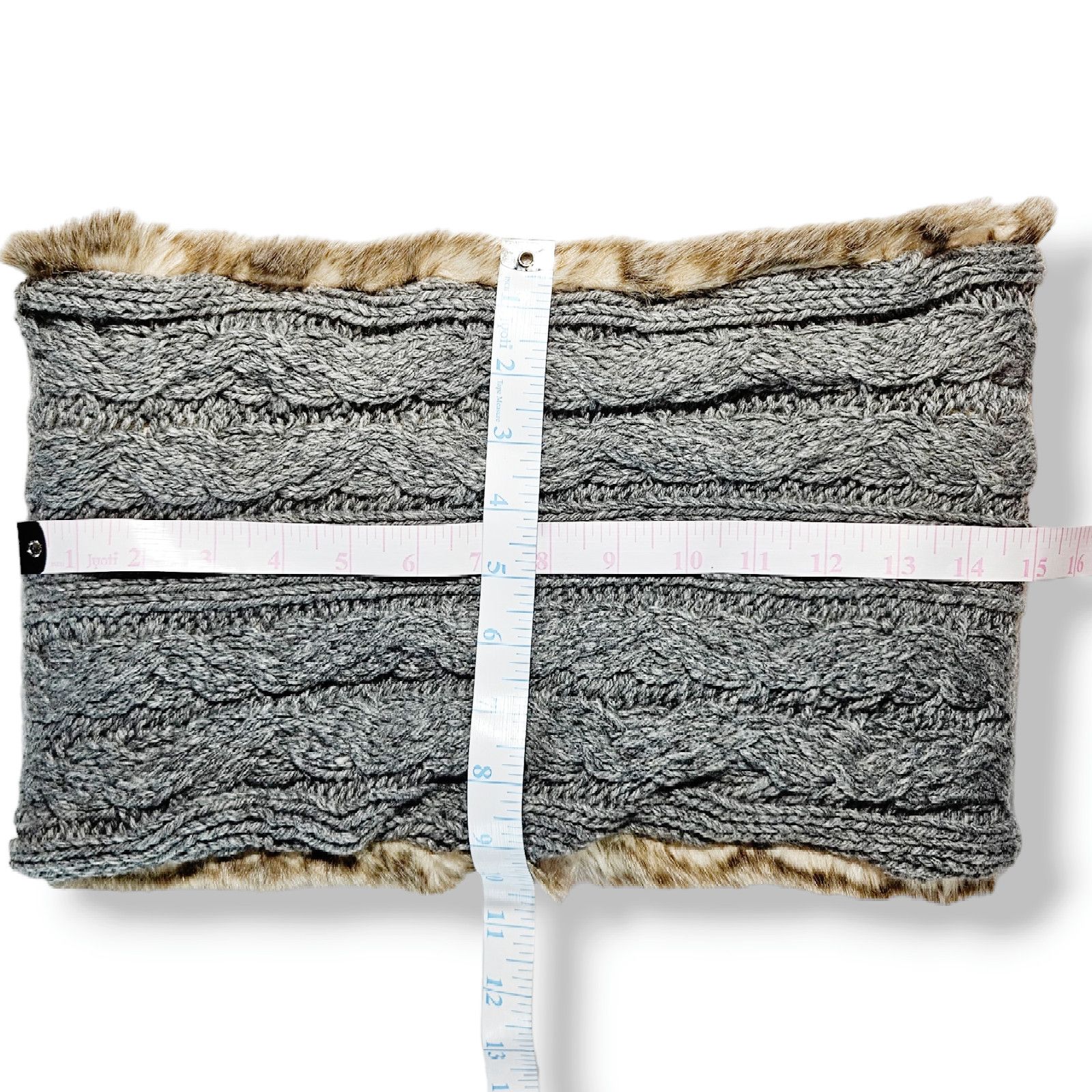 American Eagle Outfitters EUC VTG American Eagle Aerie Knit Faux Fur Infinity Scarf Size ONE SIZE - 5 Thumbnail