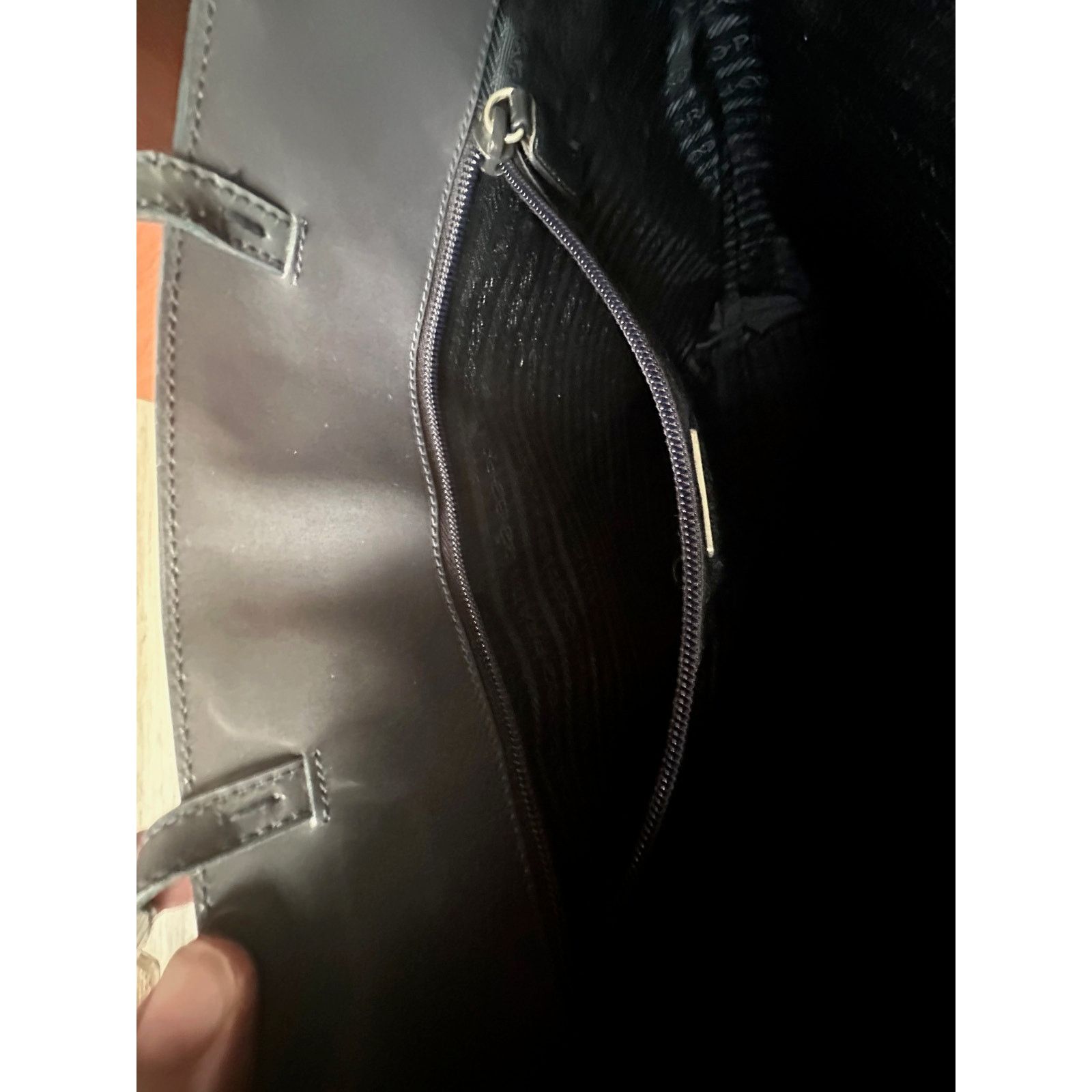 Prada Prada Enamel Logo Embossed Tote Bag Shoulder Bag Size ONE SIZE - 7 Thumbnail