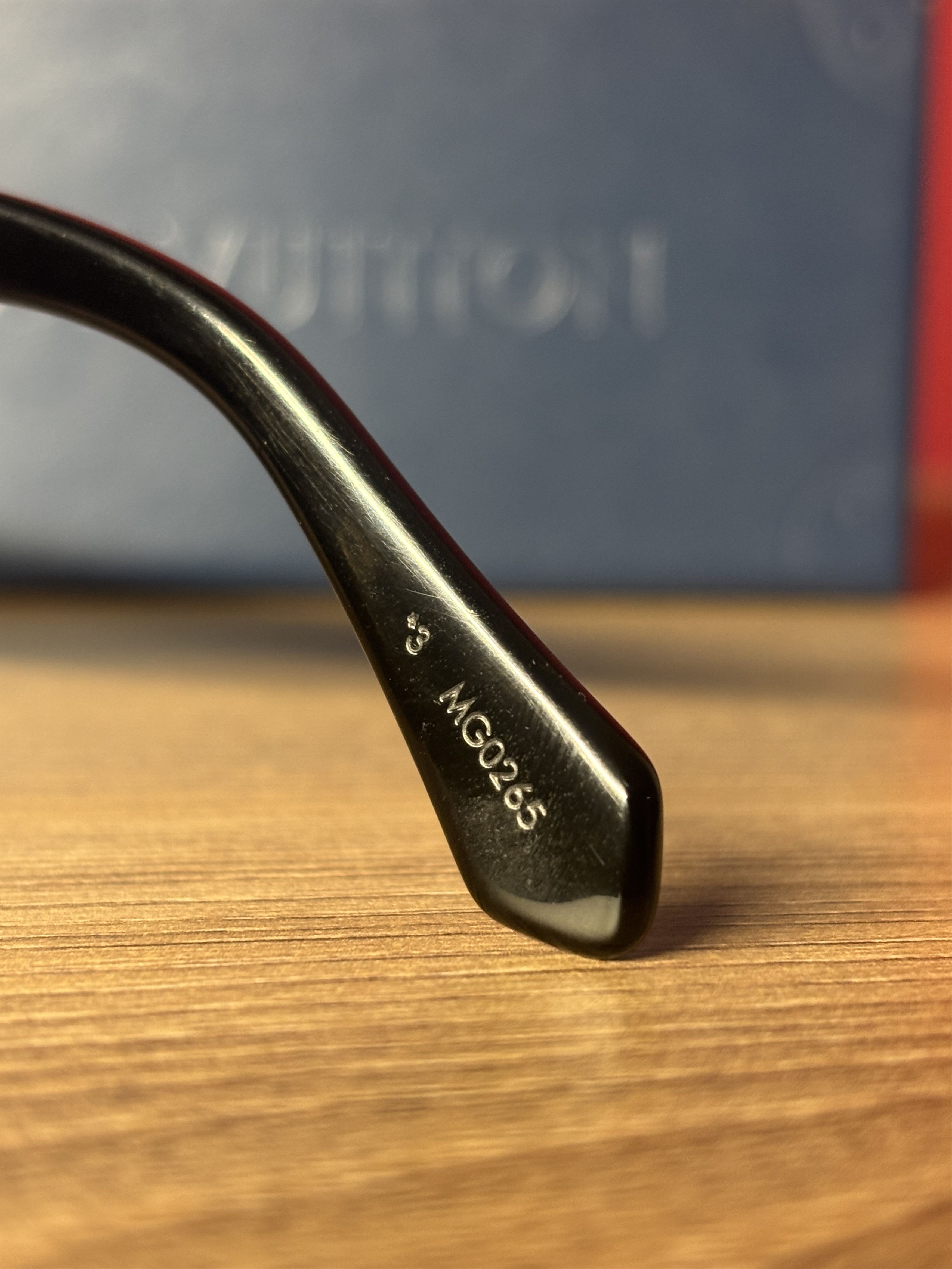 Louis Vuitton Louis Vuitton Z2125W Sunglasses Black Gold Size ONE SIZE - 5 Thumbnail