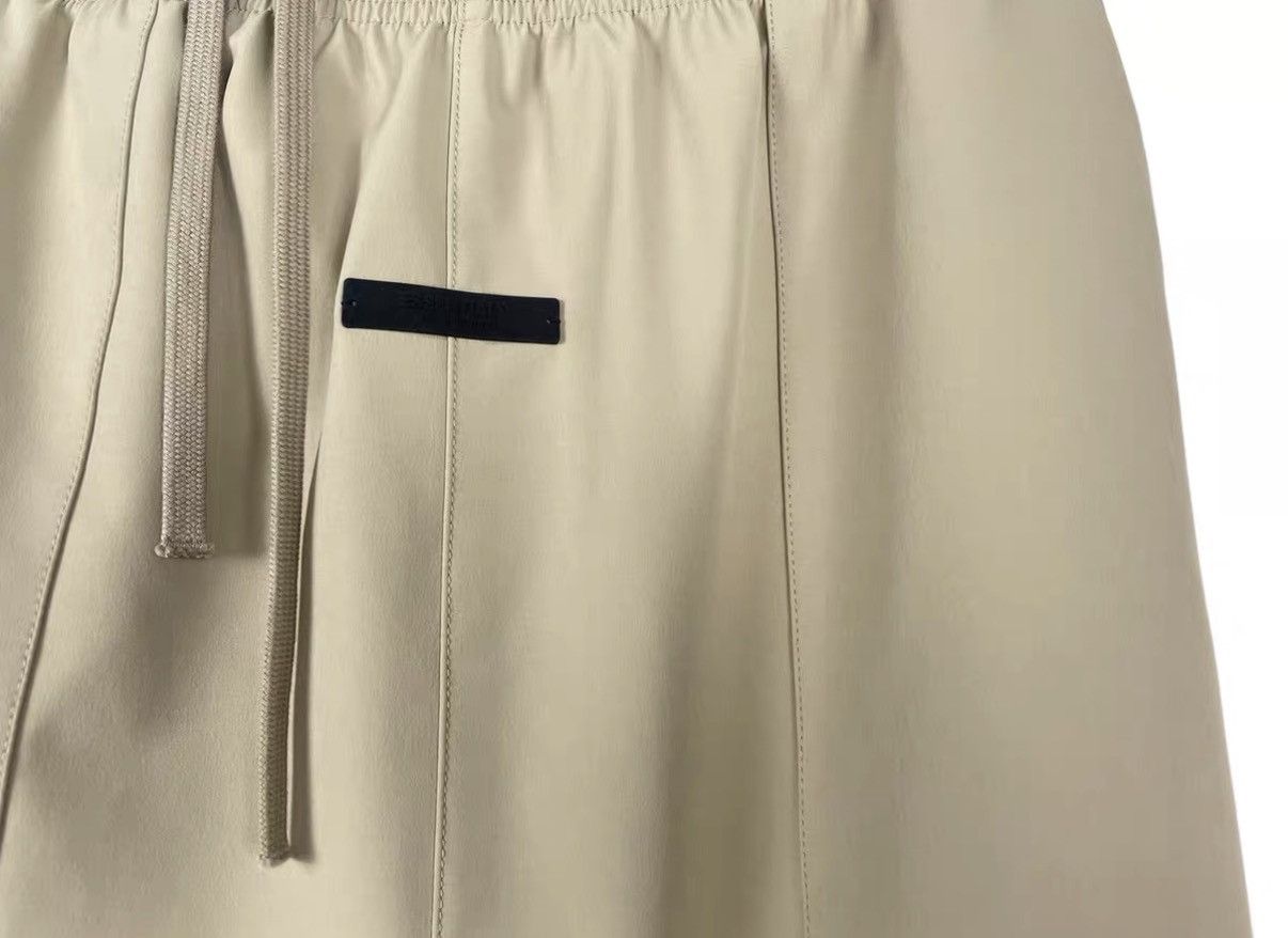 Essentials Essentials FOG FW24 Sand Wide-Leg Pants J31 Size US 32 / EU 48 - 4 Thumbnail