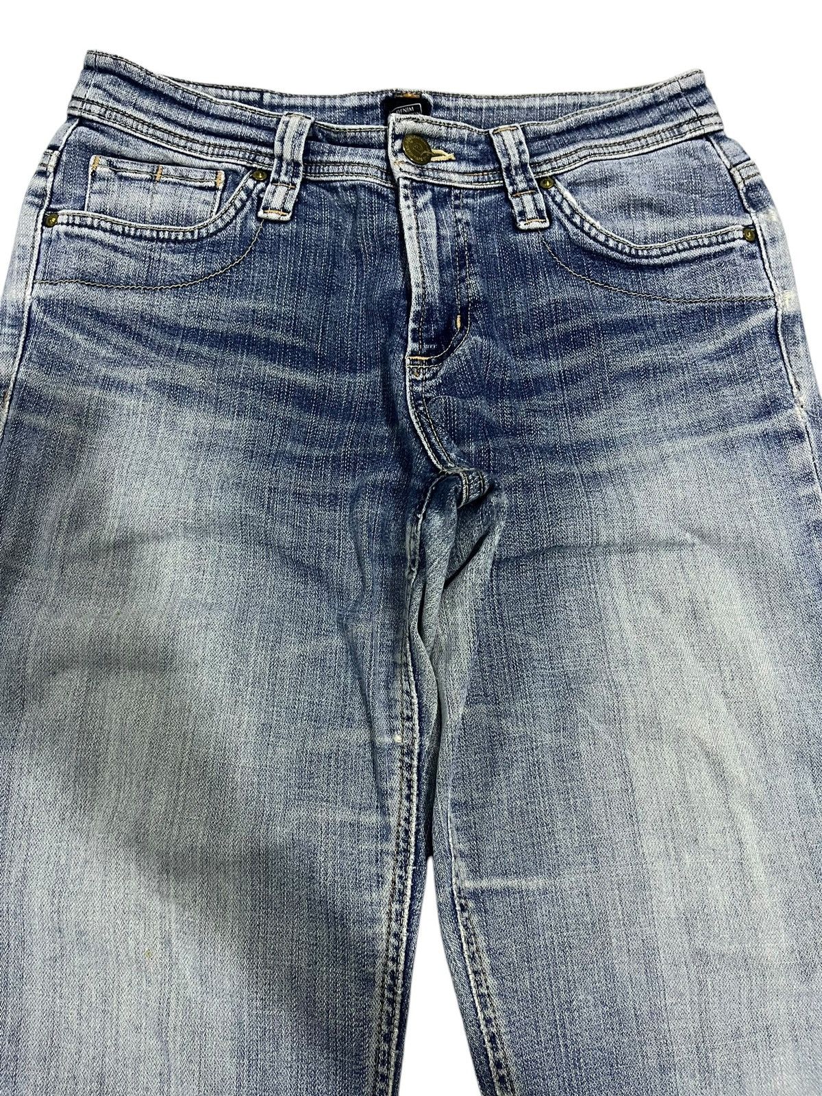 If Six Was Nine × Japanese Brand × Le Grande Bleu (L.G.B.) FLARE💥 Y2K JAPANESE BRAND WASHED BLUE JEANS Size 30" / US 8 / IT 44 - 2 Thumbnail
