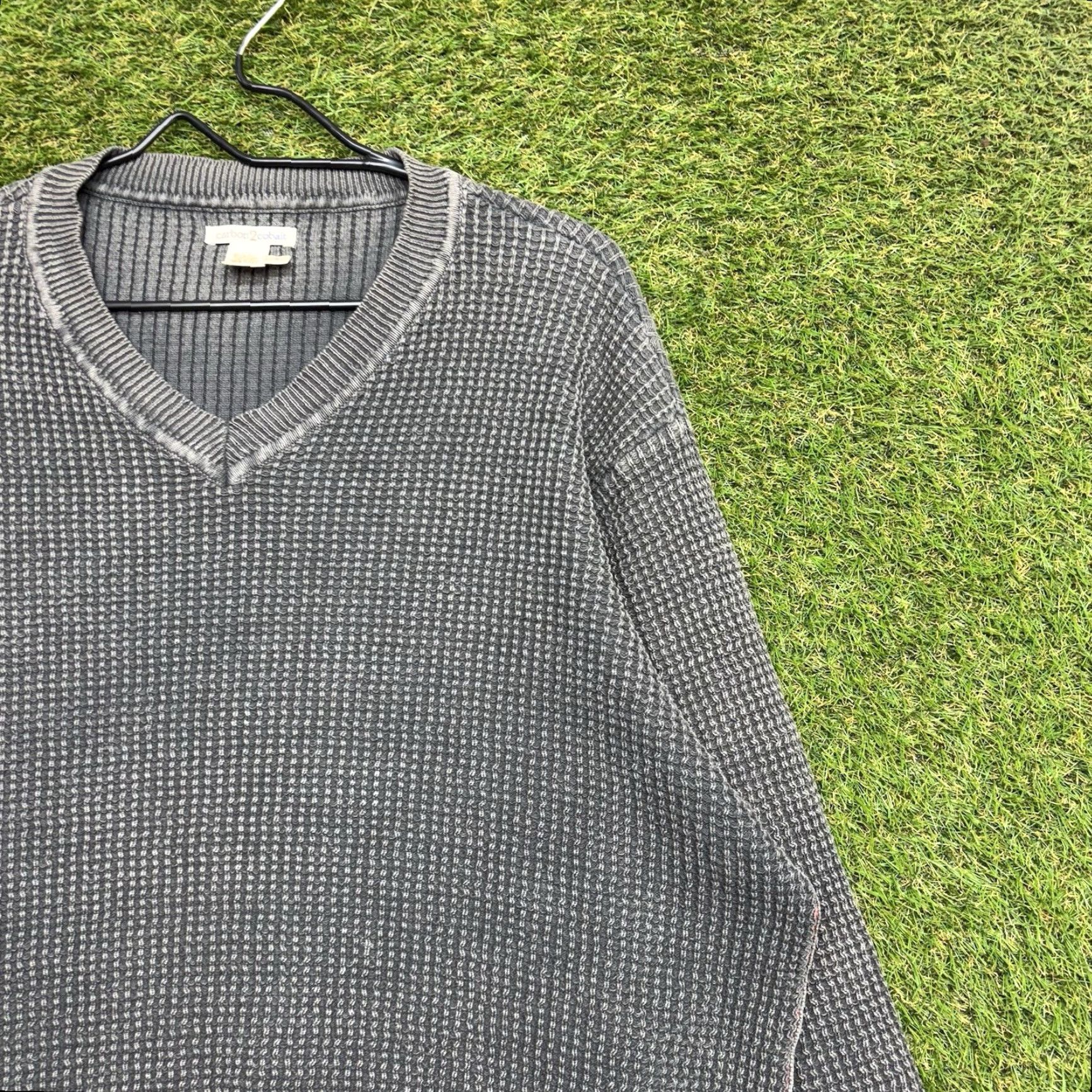 Carbon Carbon Sweater Mens Large V-Neck Waffle Knit Heavyweight Thermal Gray Cotton Pullover Zipper Pockets Preppy 2Cobalt? Size US L / EU 52-54 / 3 - 3 Thumbnail