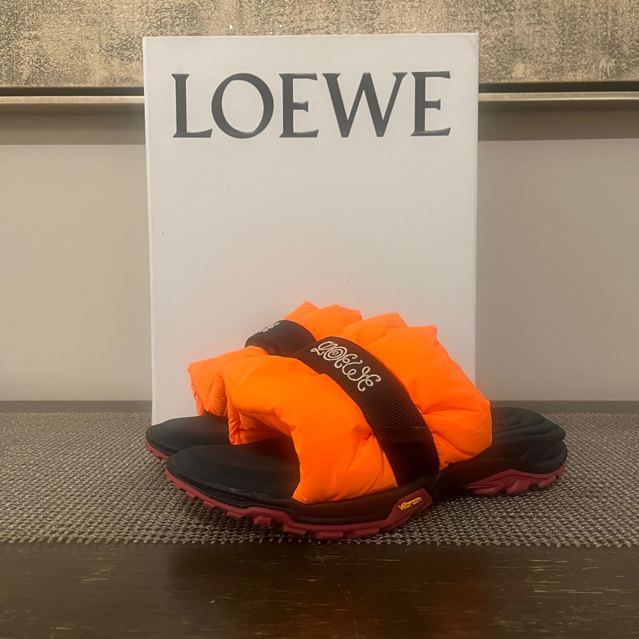 Loewe Pleated Slides in Neon Orange Size US 8 / EU 41 - 1 Thumbnail