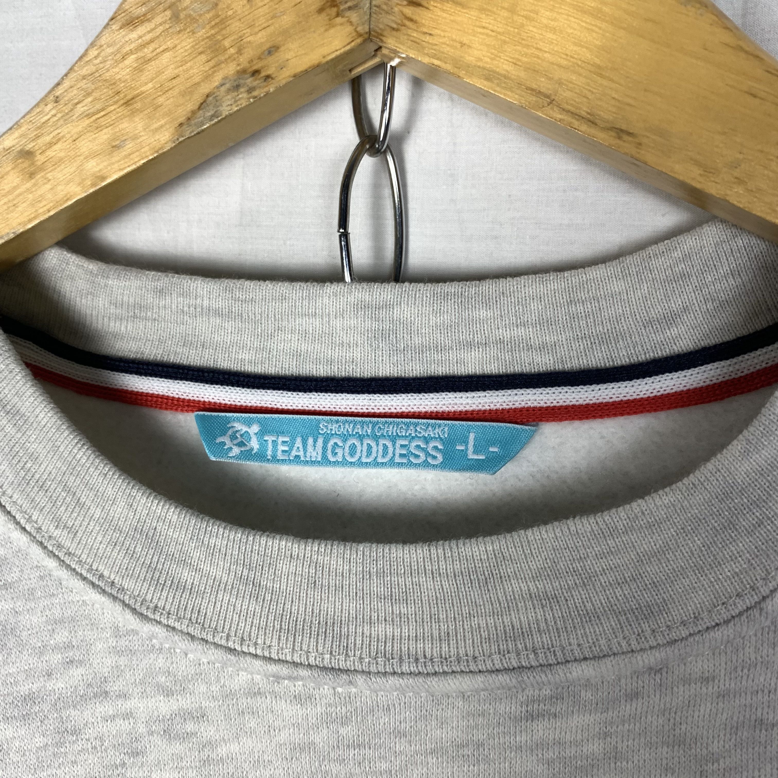 Vintage Team Goddess Surf Sweatshirt Crewneck Size US L / EU 52-54 / 3 - 6 Thumbnail
