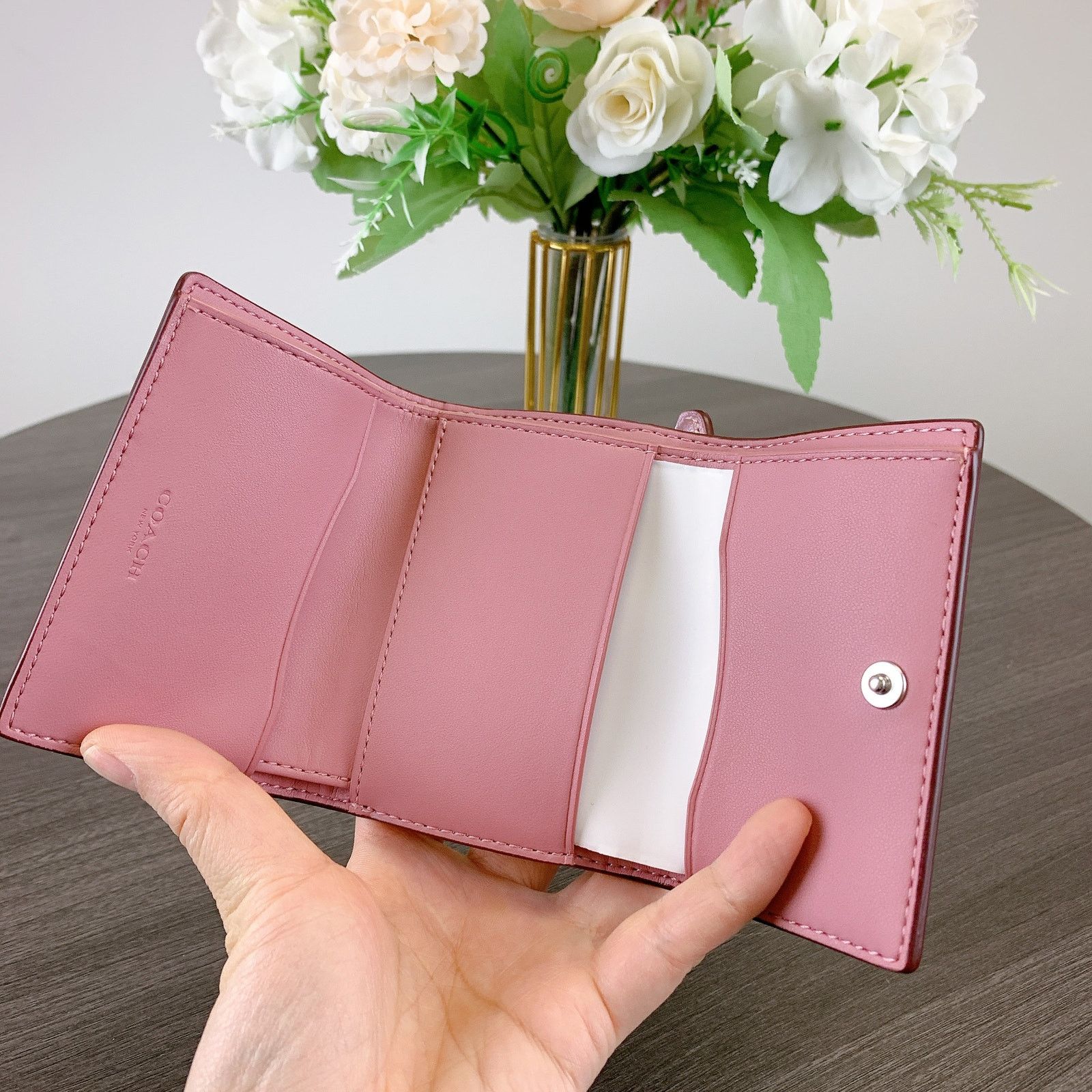 Coach Coach CW805 Micro Wallet IN METALLIC PINK Size ONE SIZE - 4 Thumbnail